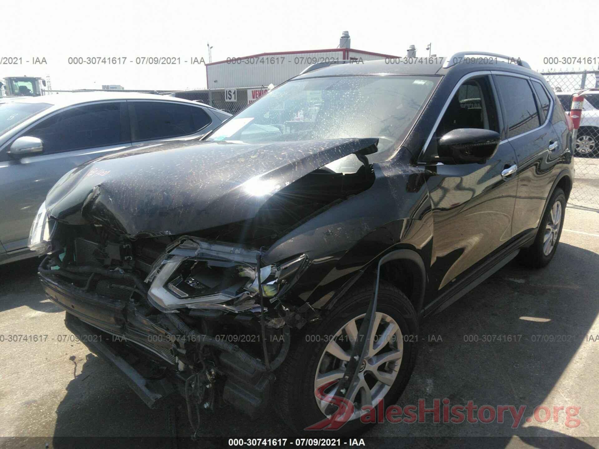 KNMAT2MT5JP528637 2018 NISSAN ROGUE