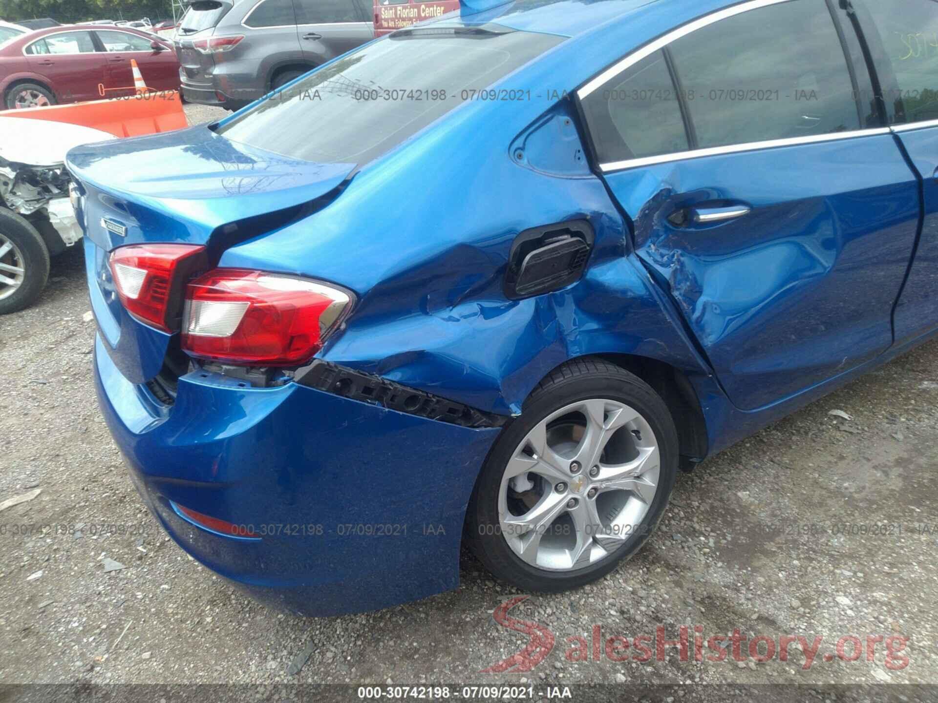 1G1BF5SM8J7232335 2018 CHEVROLET CRUZE