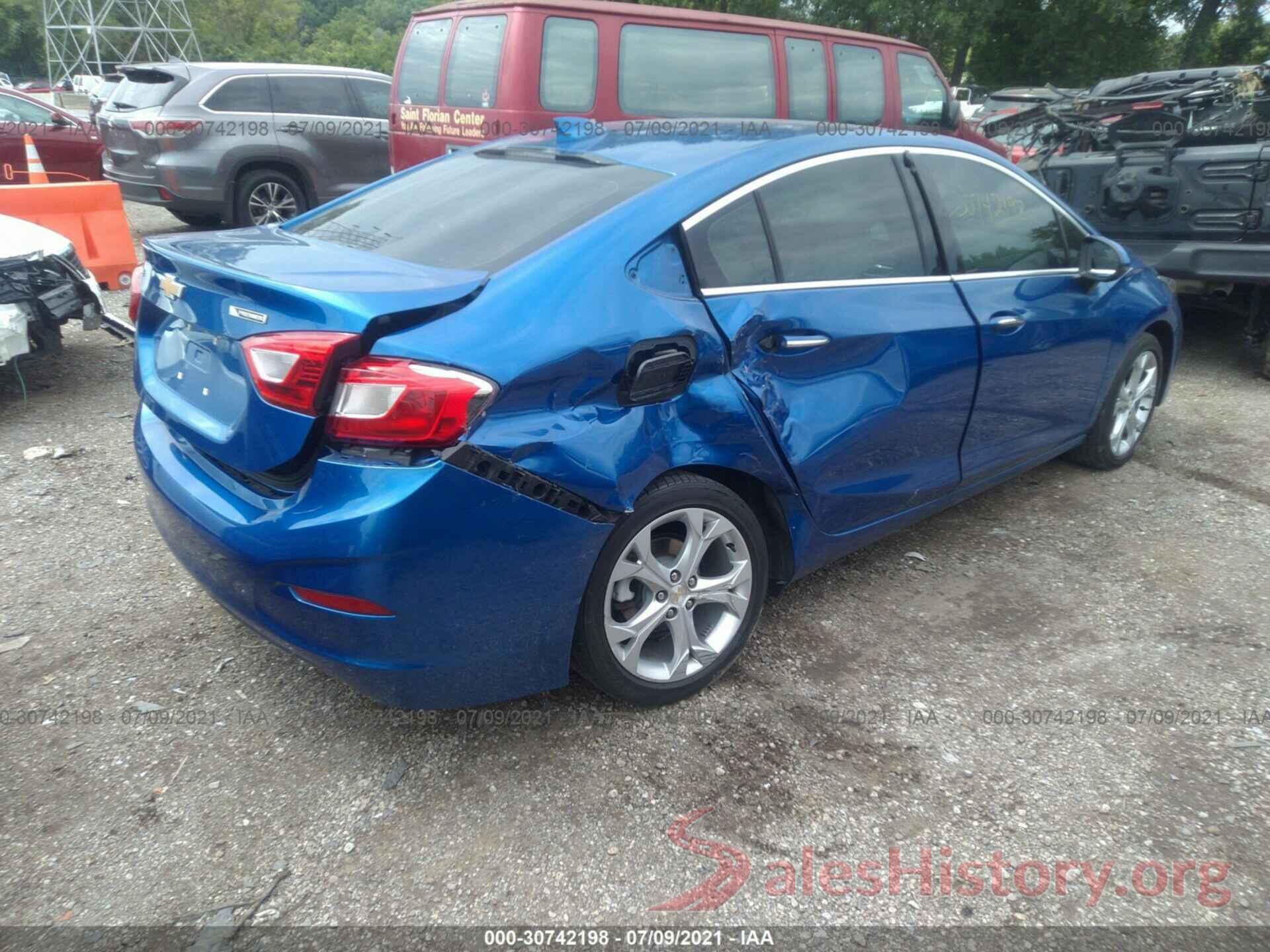 1G1BF5SM8J7232335 2018 CHEVROLET CRUZE