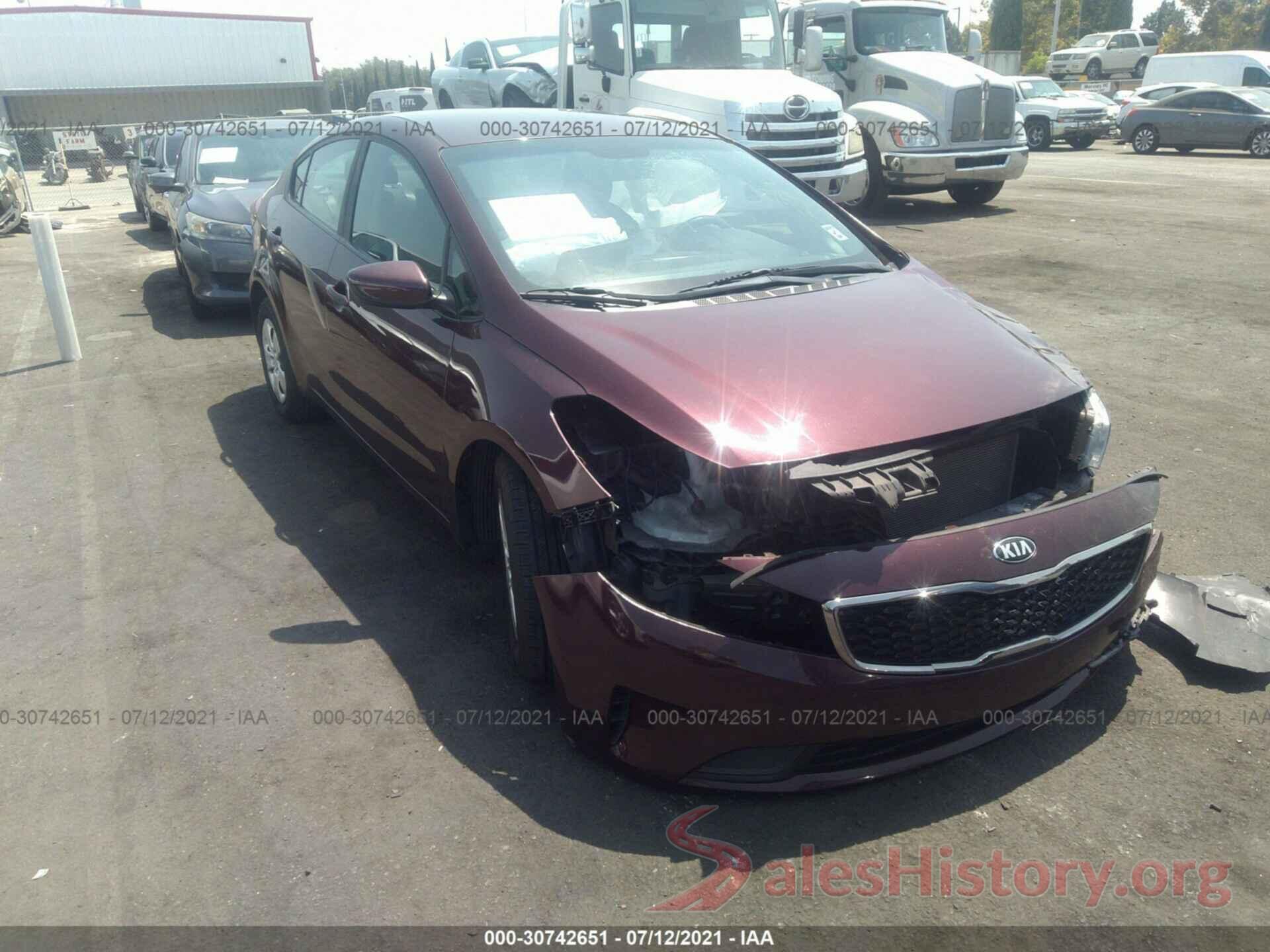 3KPFK4A71HE062744 2017 KIA FORTE