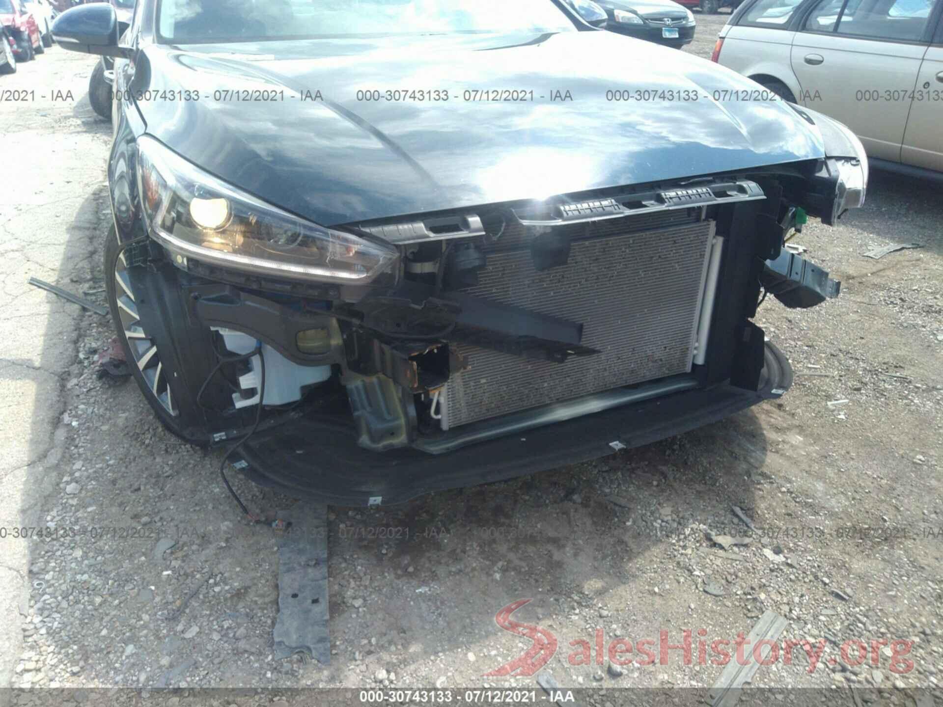 KNALB4J14H5091596 2017 KIA CADENZA