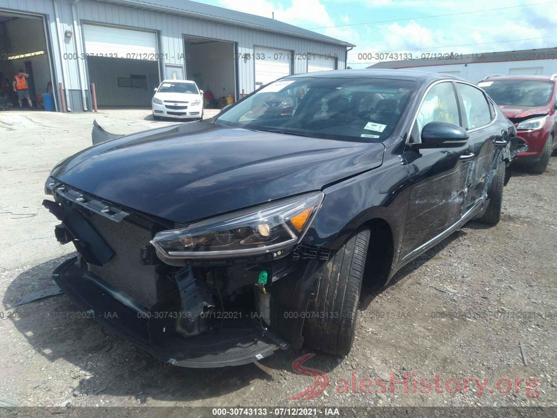 KNALB4J14H5091596 2017 KIA CADENZA