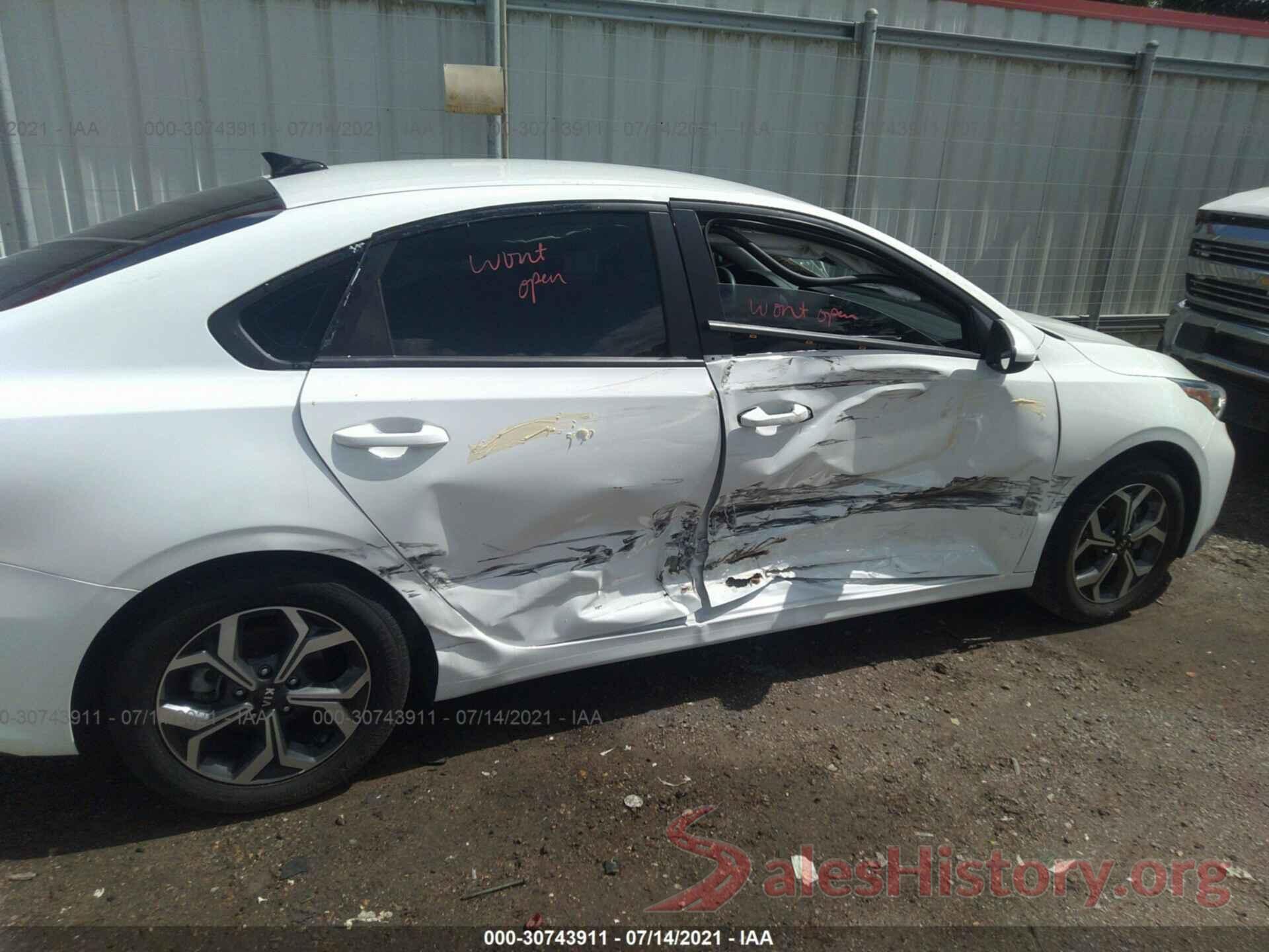 3KPF24AD5KE126104 2019 KIA FORTE