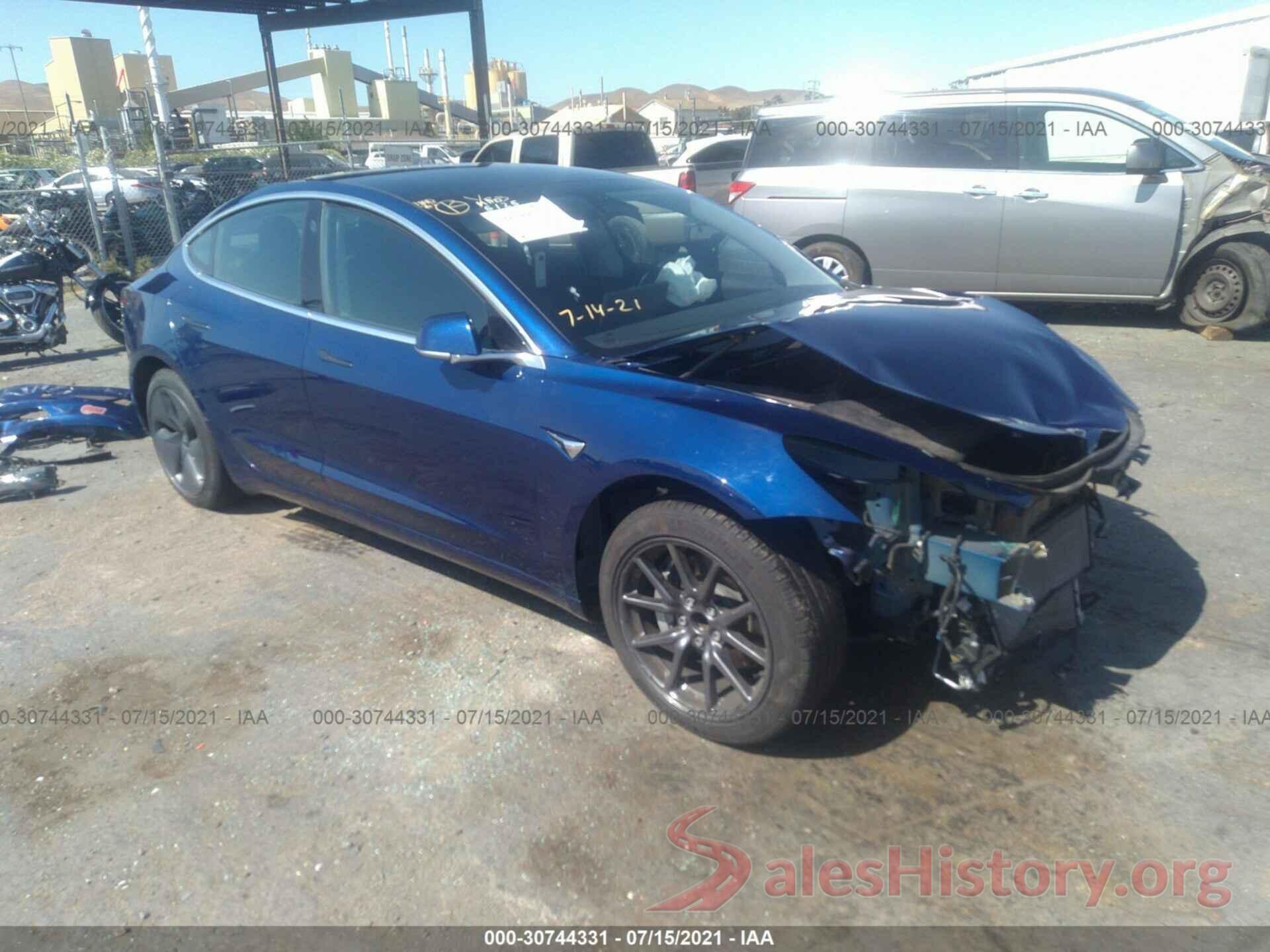 5YJ3E1EA8KF427095 2019 TESLA MODEL 3