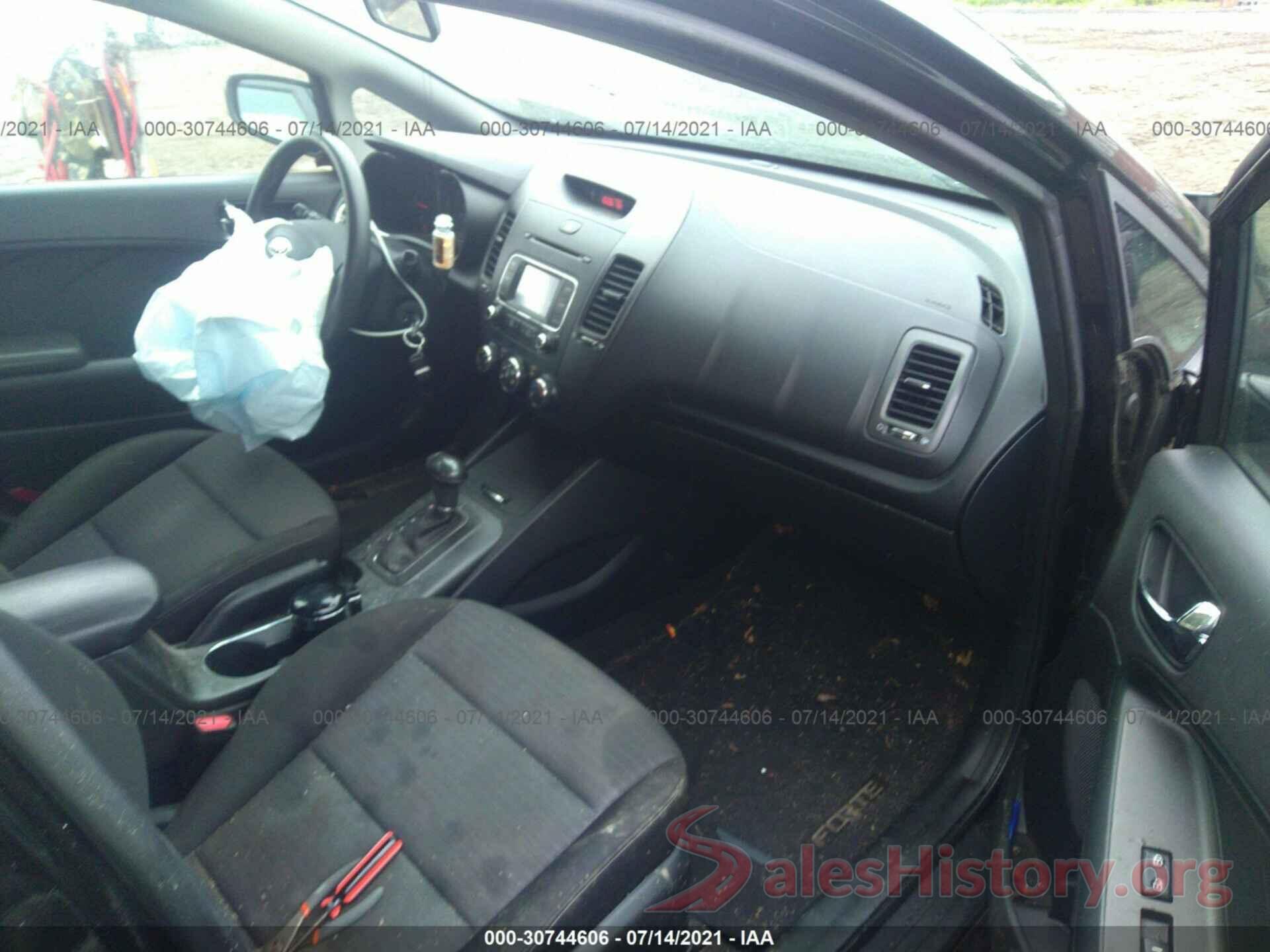 KNAFX4A61G5520962 2016 KIA FORTE