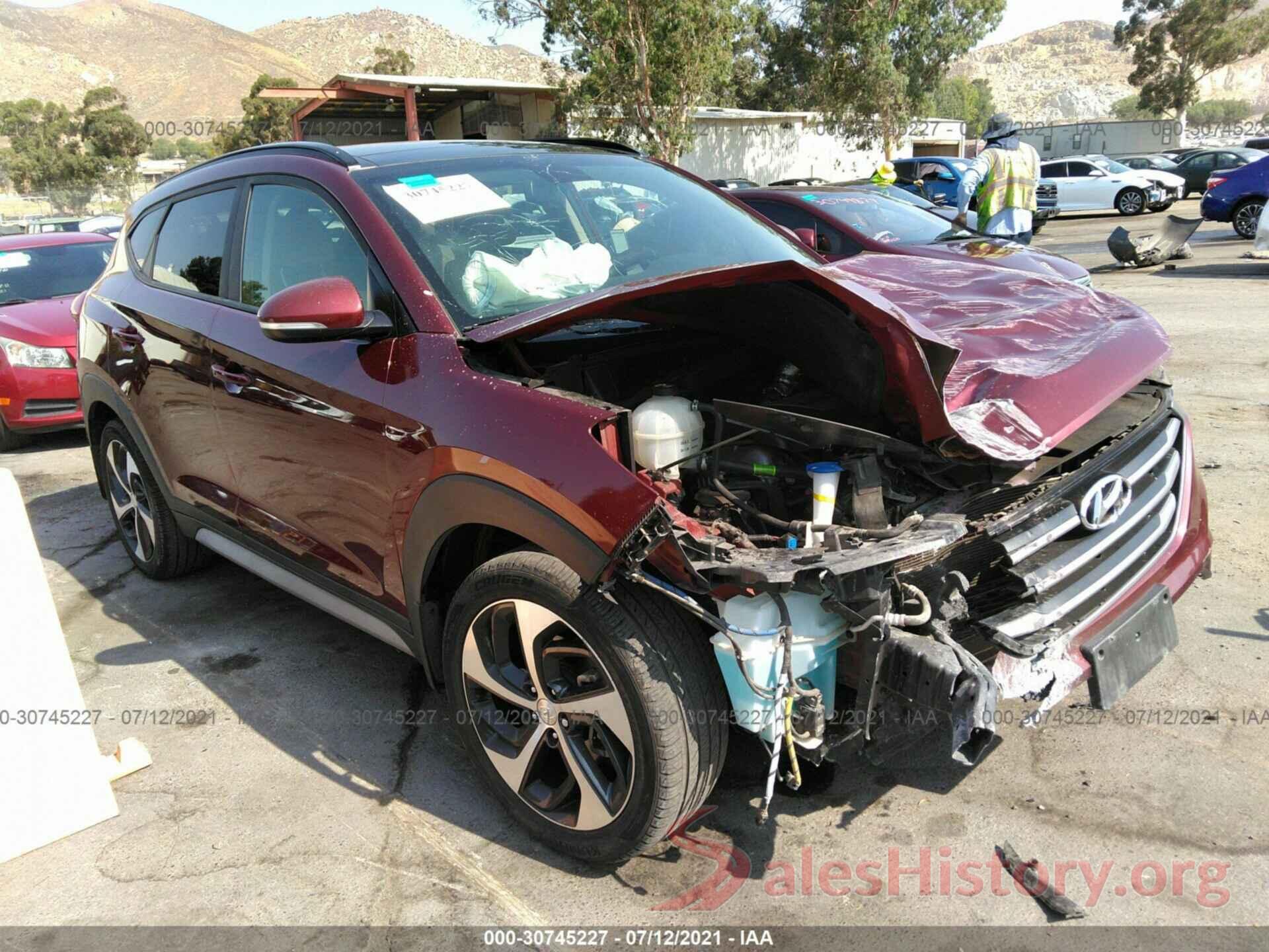 KM8J33A25HU561968 2017 HYUNDAI TUCSON