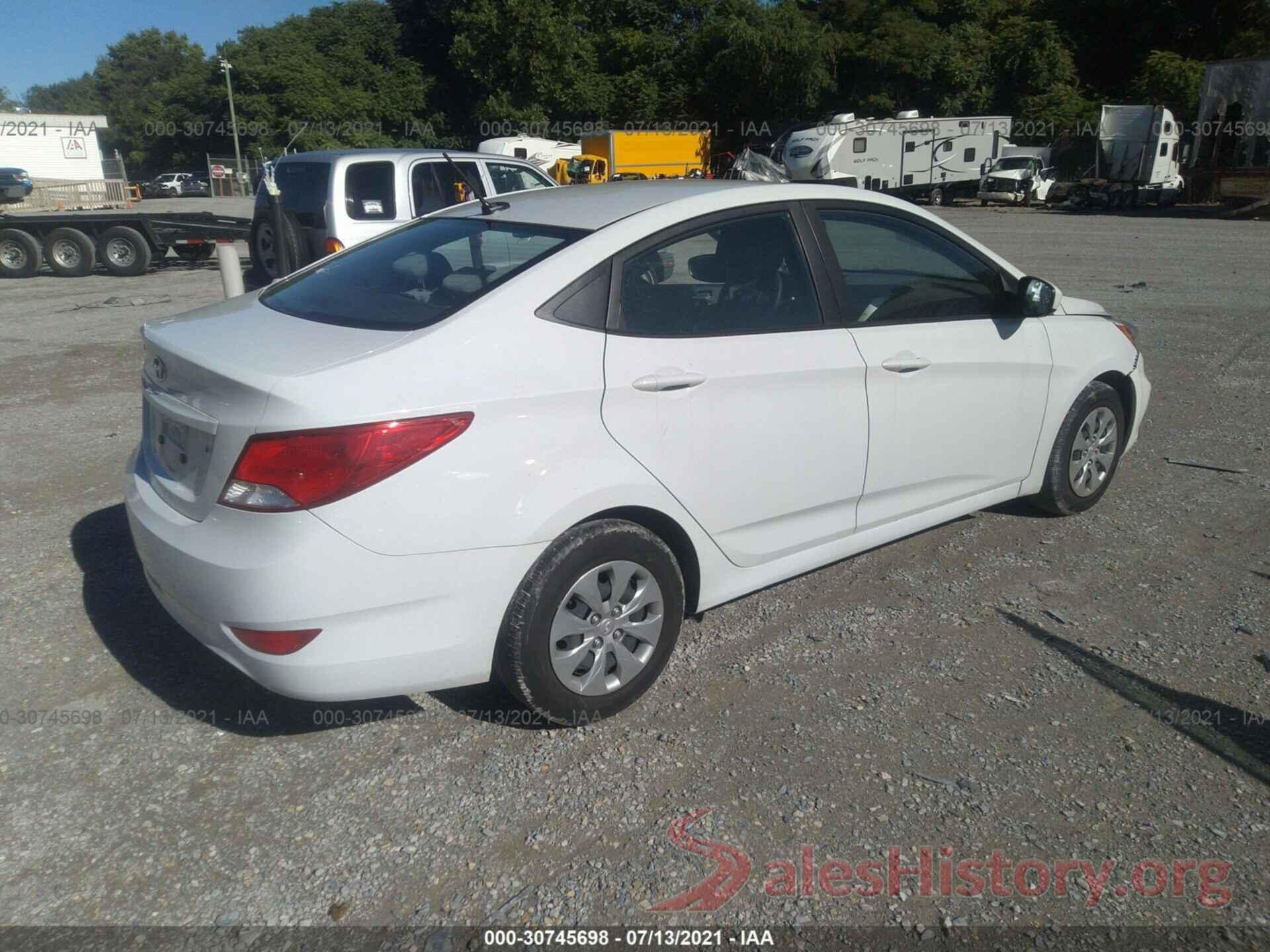 KMHCT4AE9HU390635 2017 HYUNDAI ACCENT