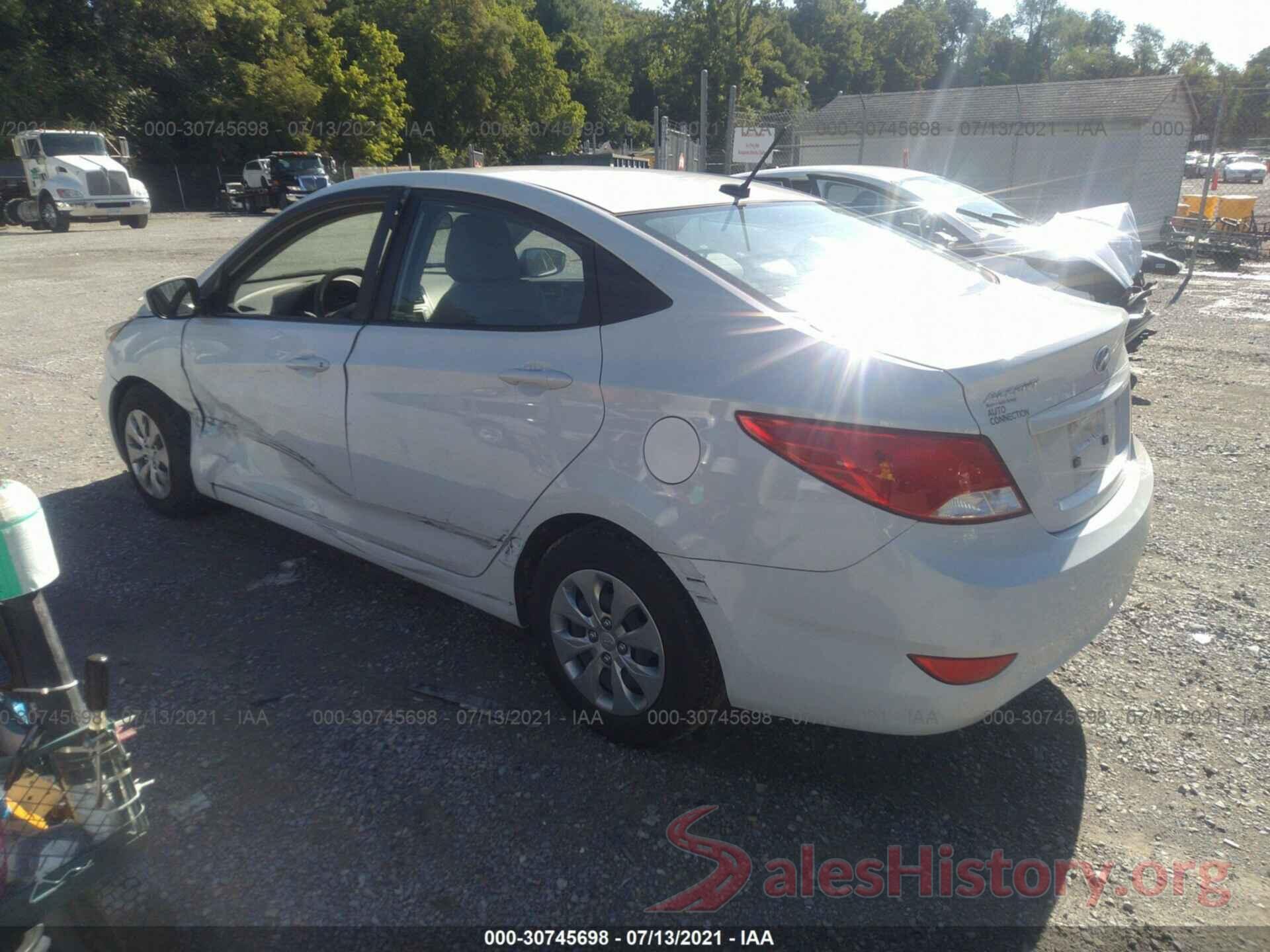 KMHCT4AE9HU390635 2017 HYUNDAI ACCENT