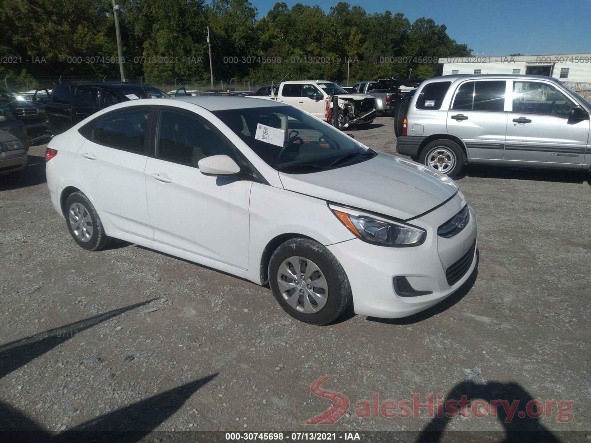 KMHCT4AE9HU390635 2017 HYUNDAI ACCENT