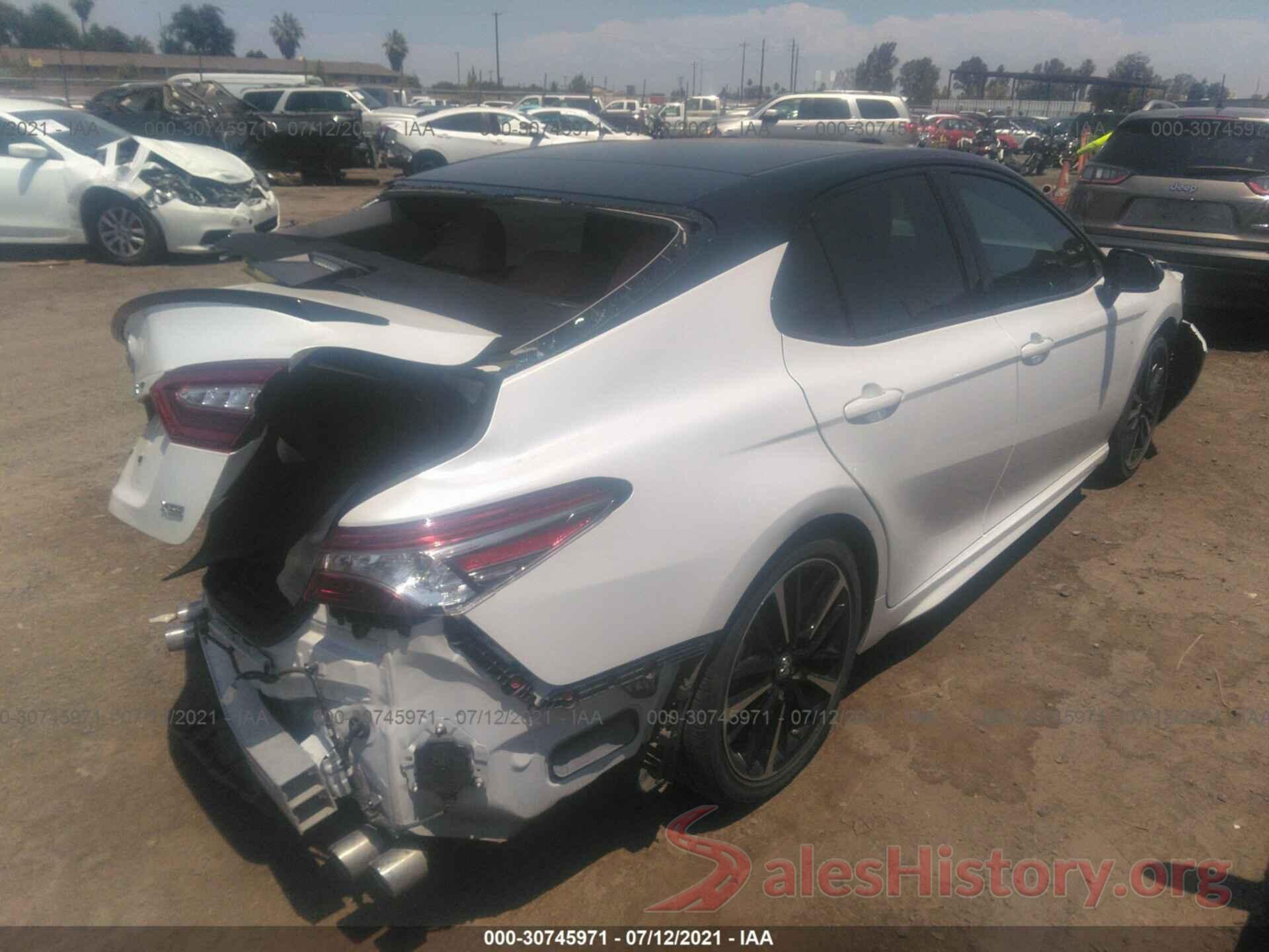 4T1B61HKXJU143918 2018 TOYOTA CAMRY