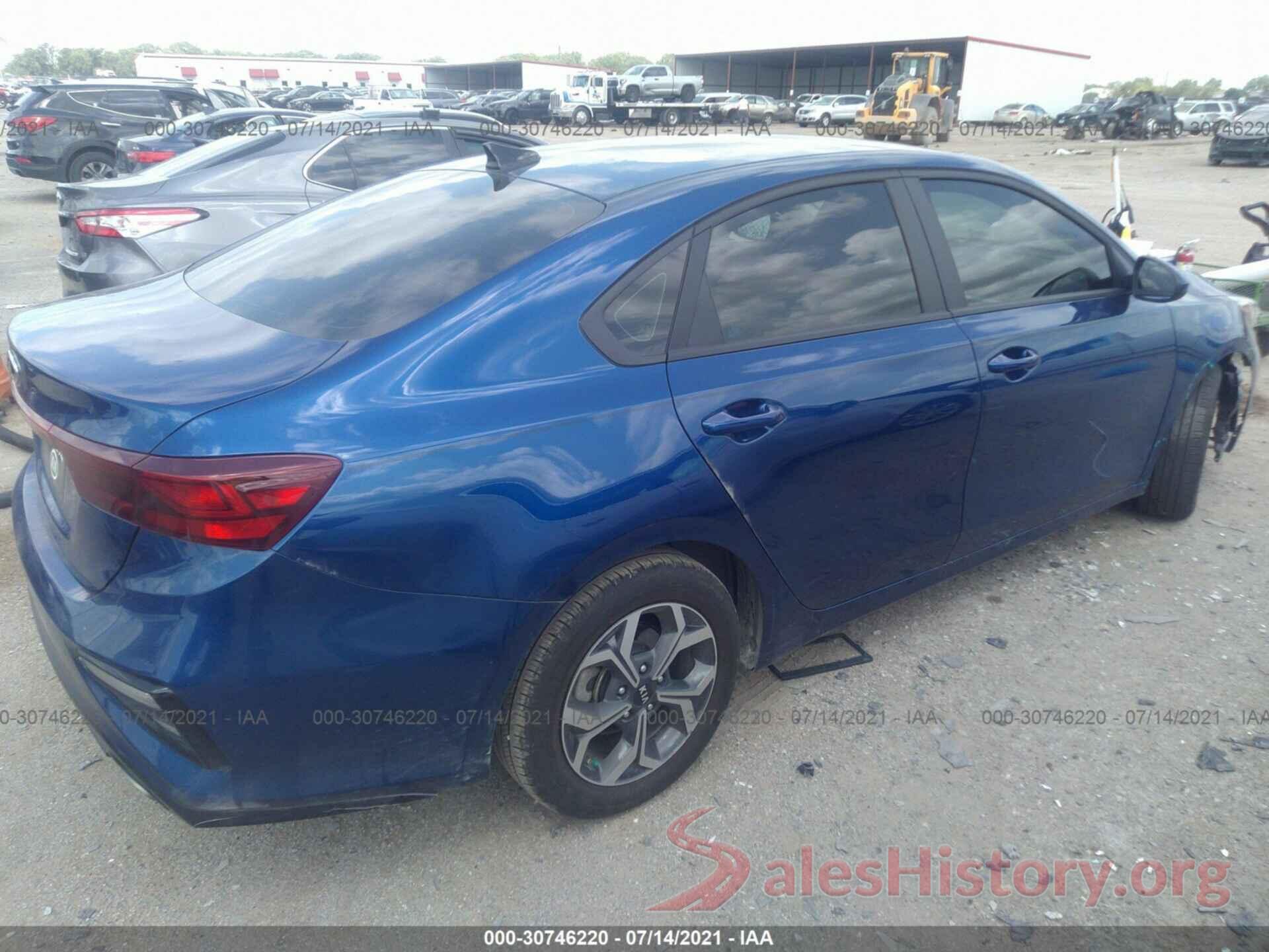 3KPF24AD7ME302766 2021 KIA FORTE