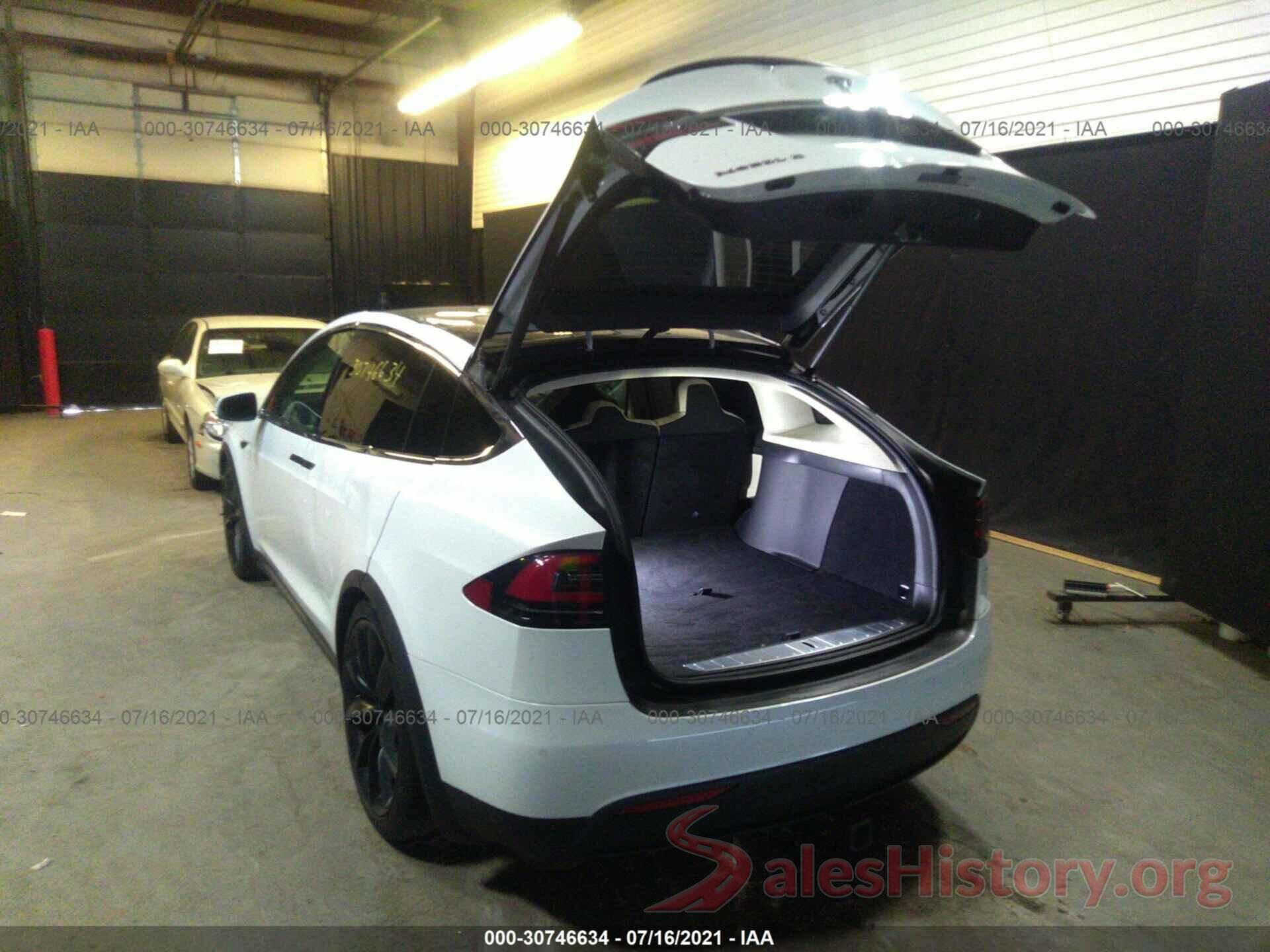 5YJXCDE28HF075338 2017 TESLA MODEL X