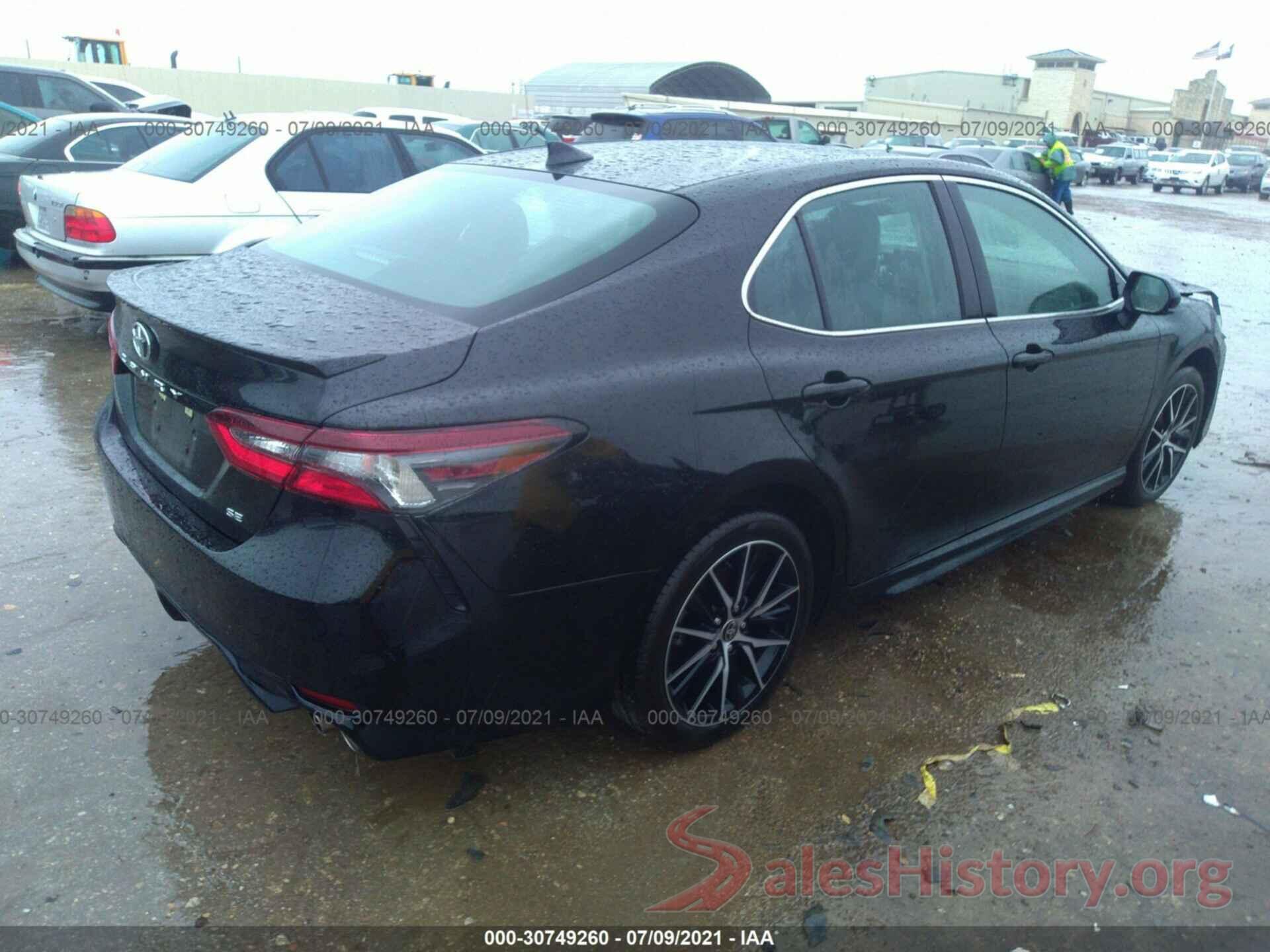 4T1G11AK5MU560818 2021 TOYOTA CAMRY