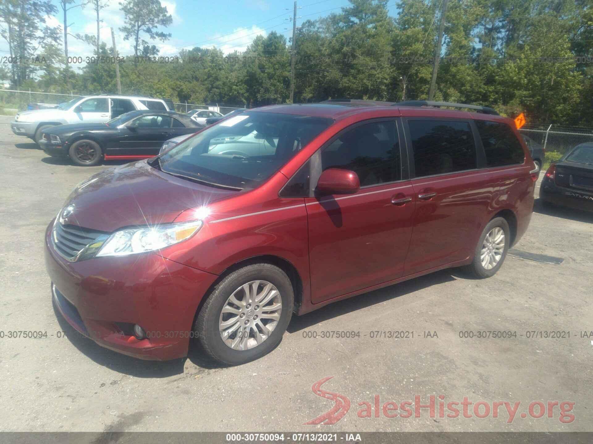 5TDYZ3DCXHS807519 2017 TOYOTA SIENNA