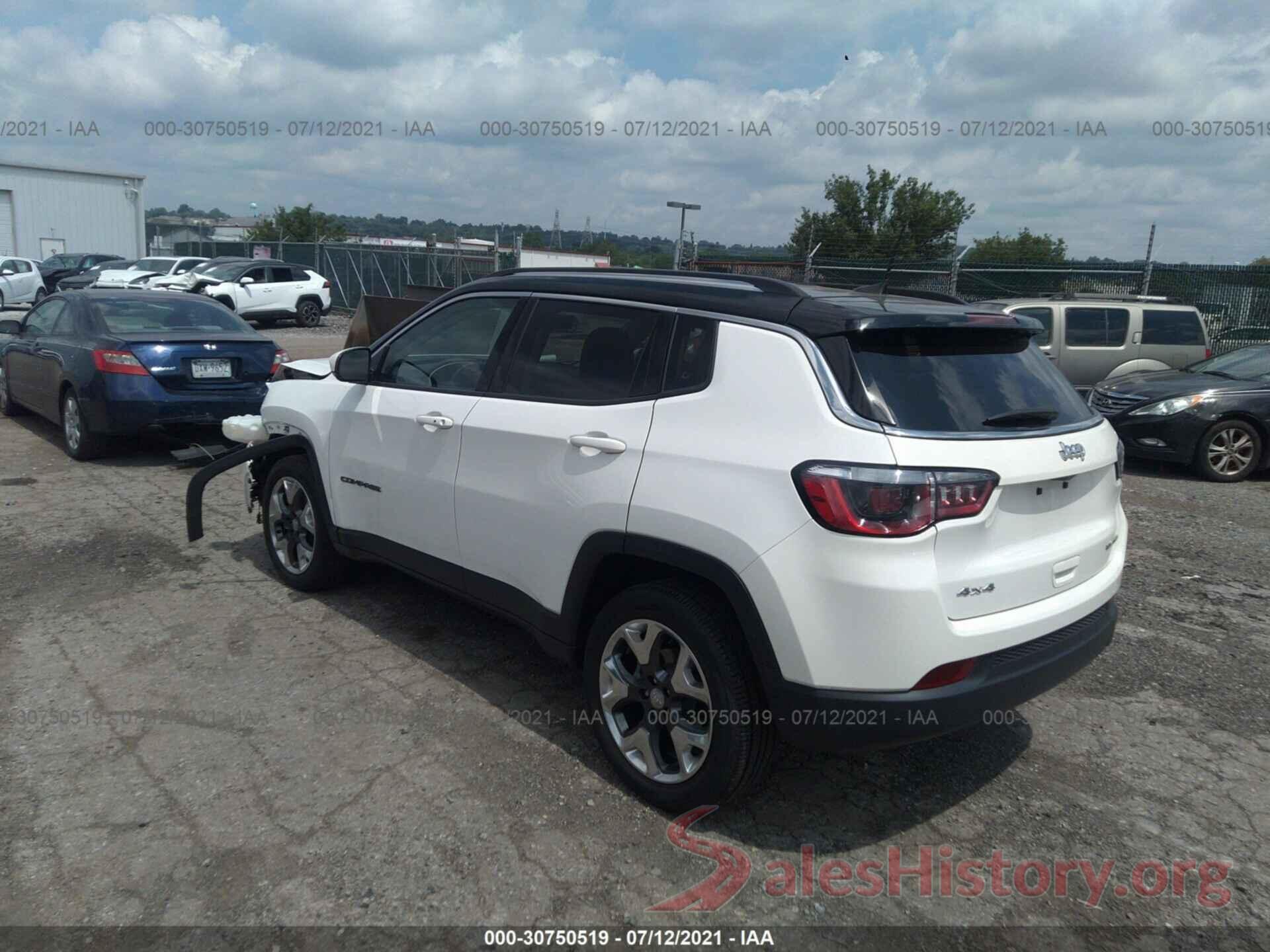 3C4NJDCB9JT210821 2018 JEEP COMPASS