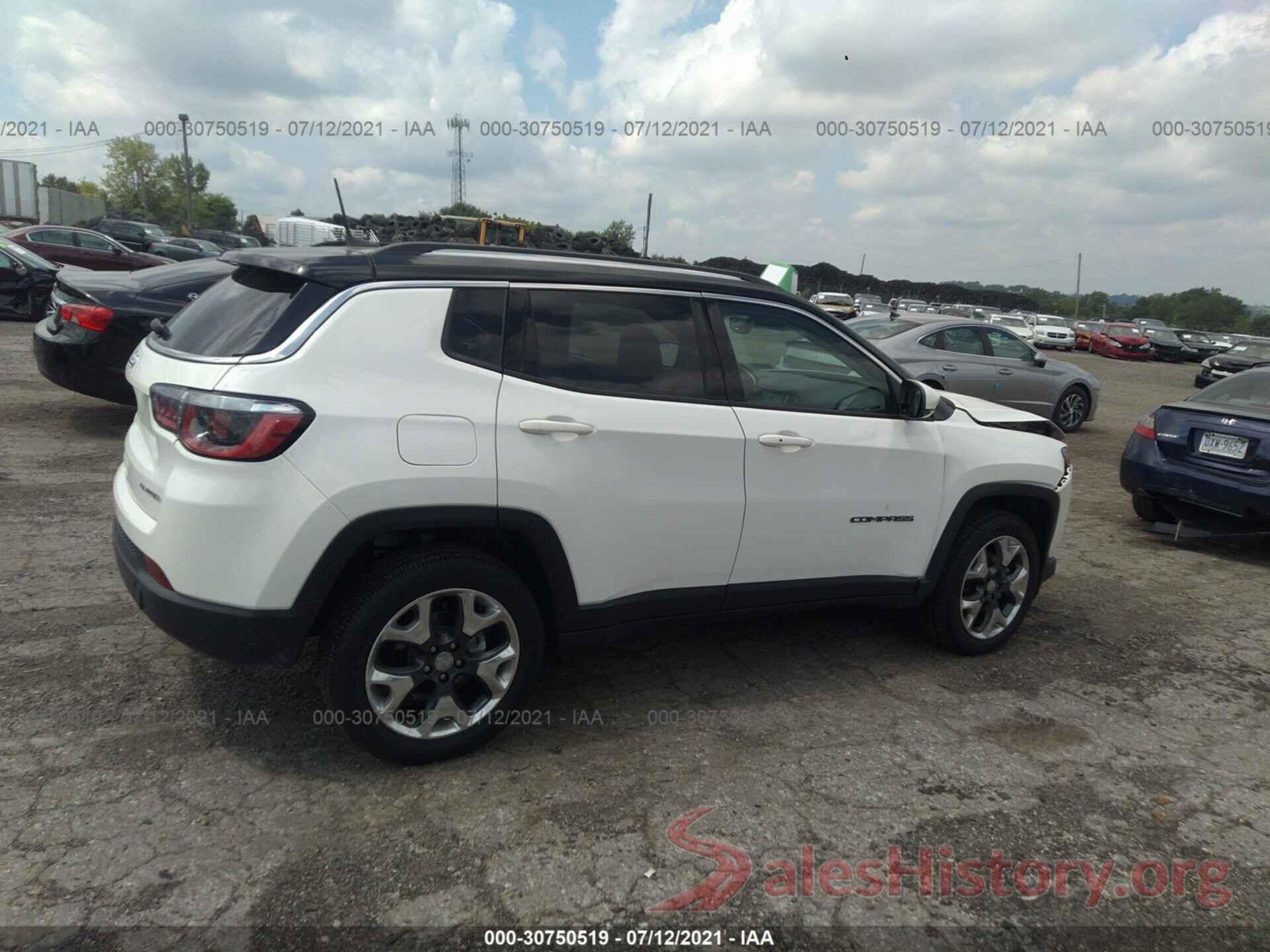 3C4NJDCB9JT210821 2018 JEEP COMPASS