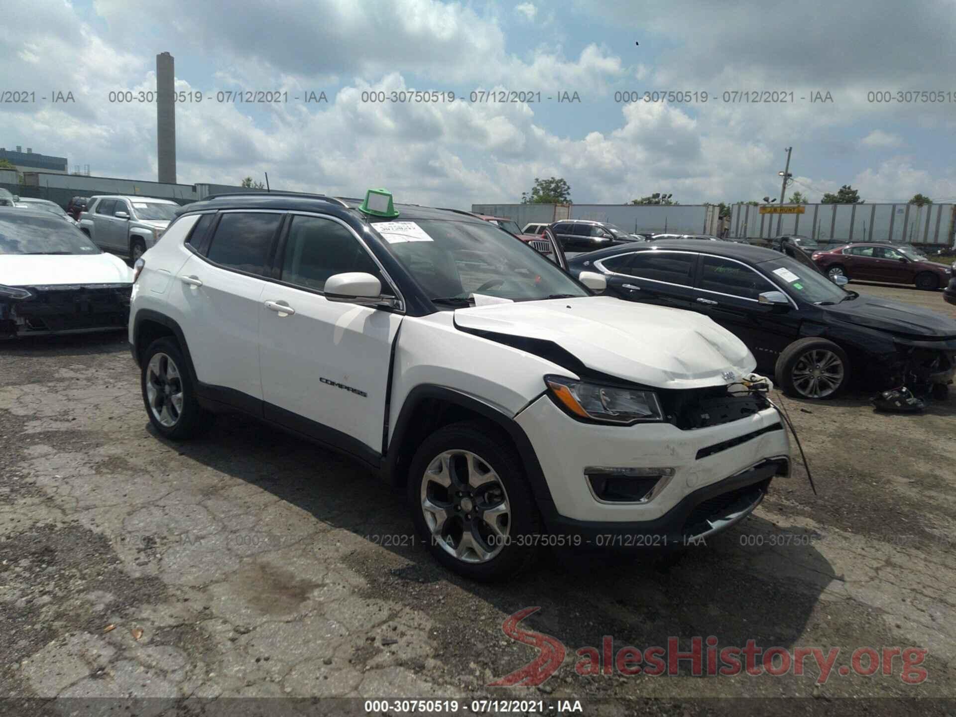 3C4NJDCB9JT210821 2018 JEEP COMPASS