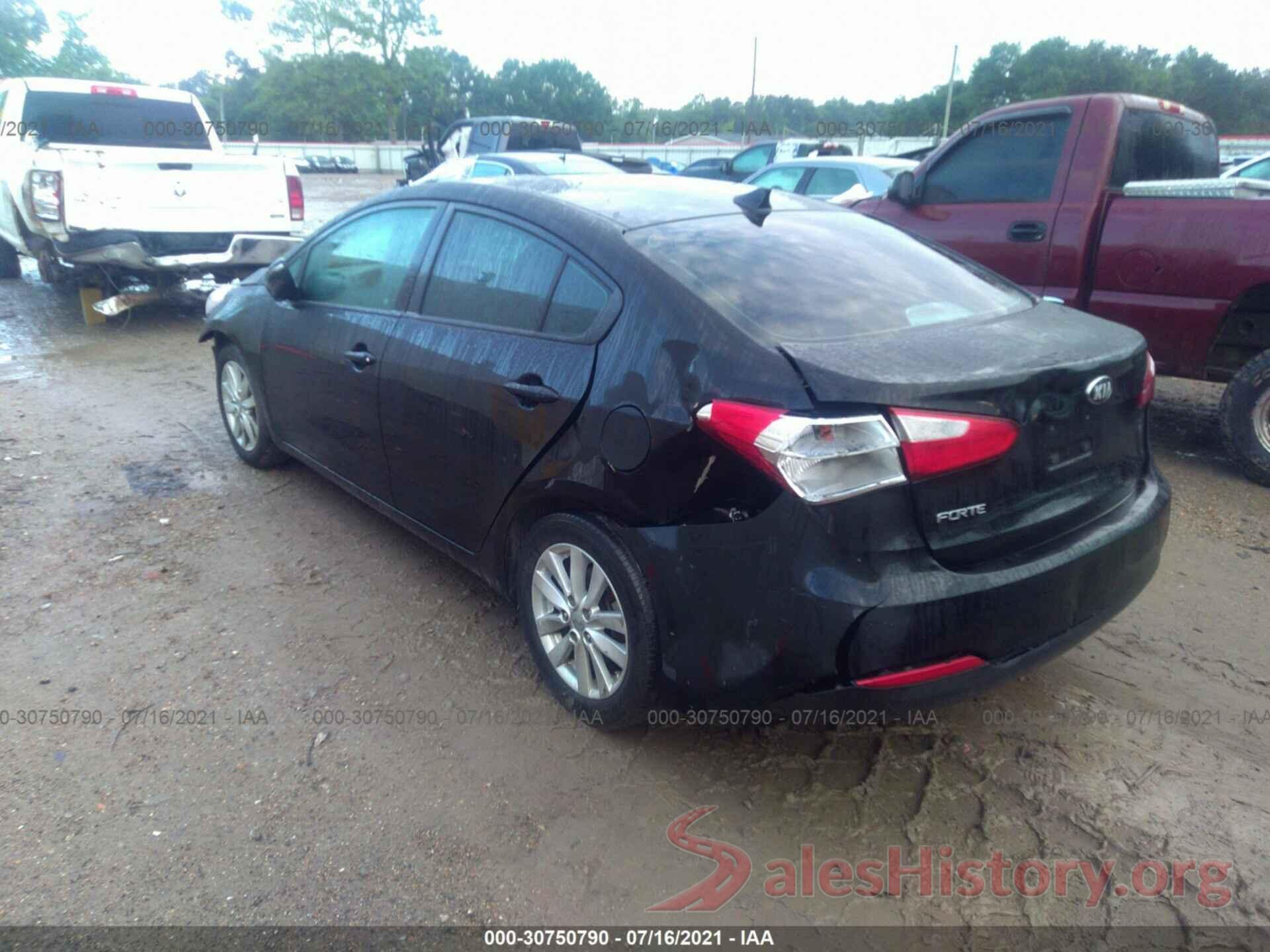 KNAFX4A6XG5576060 2016 KIA FORTE