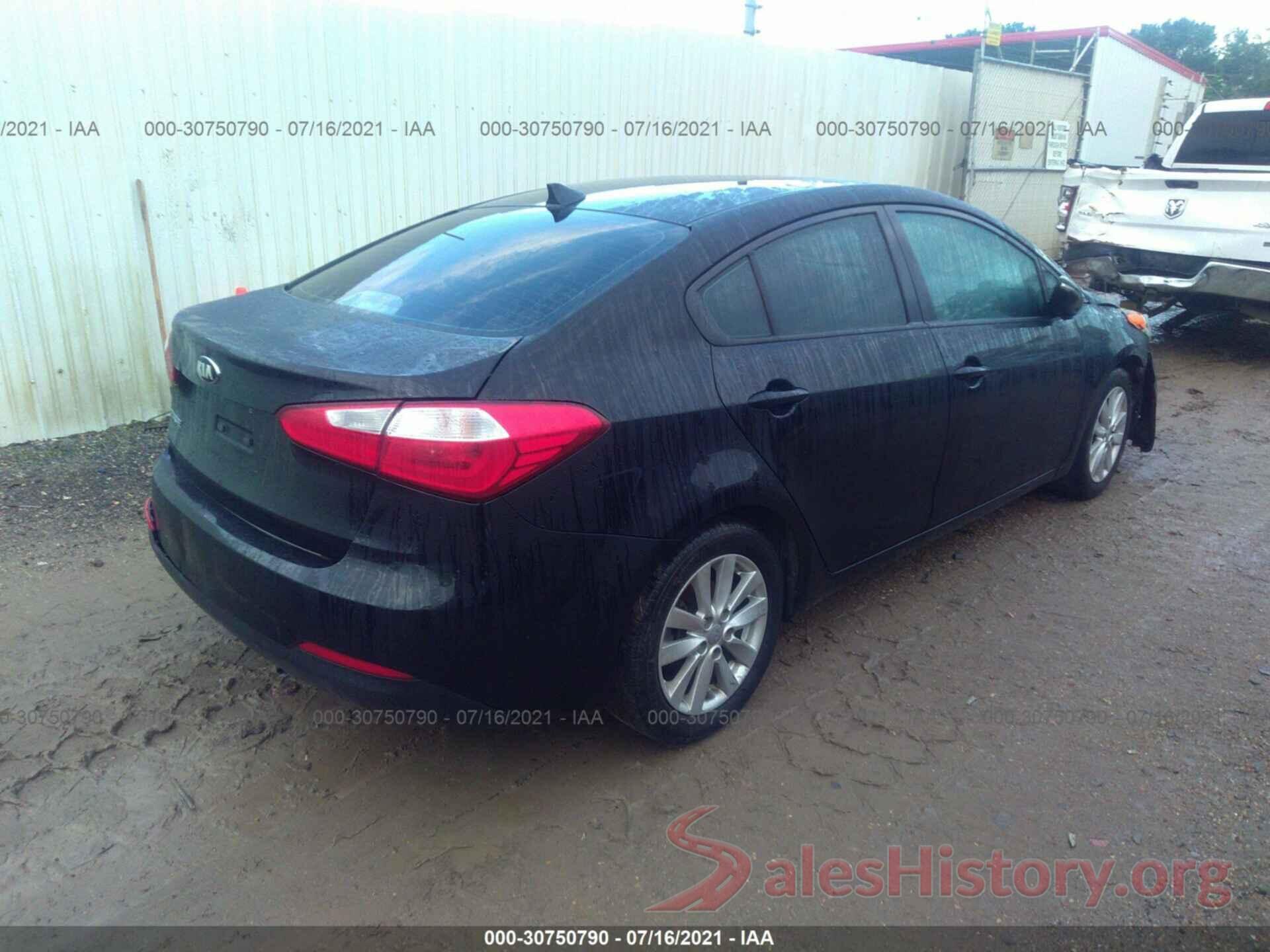 KNAFX4A6XG5576060 2016 KIA FORTE