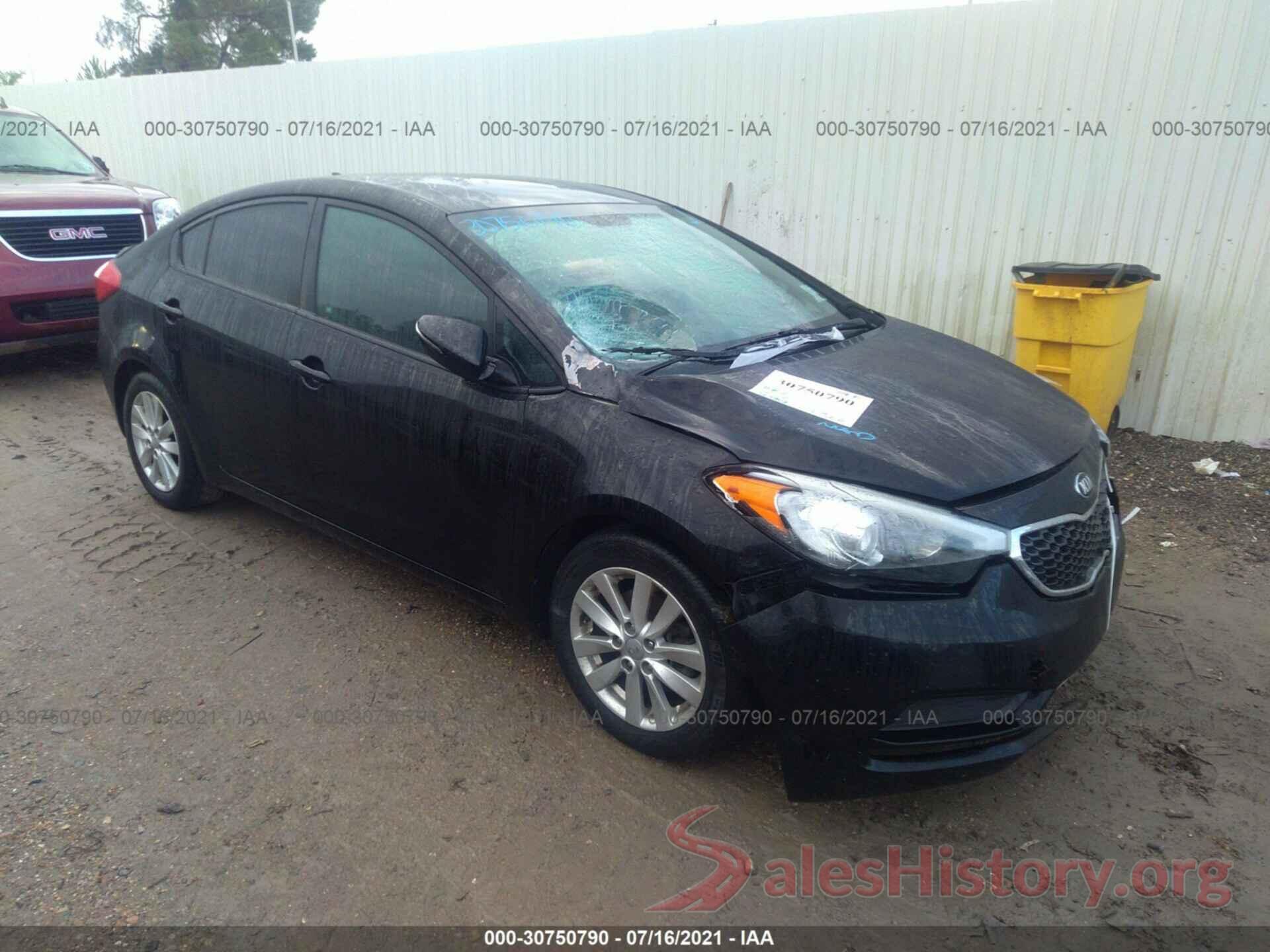 KNAFX4A6XG5576060 2016 KIA FORTE