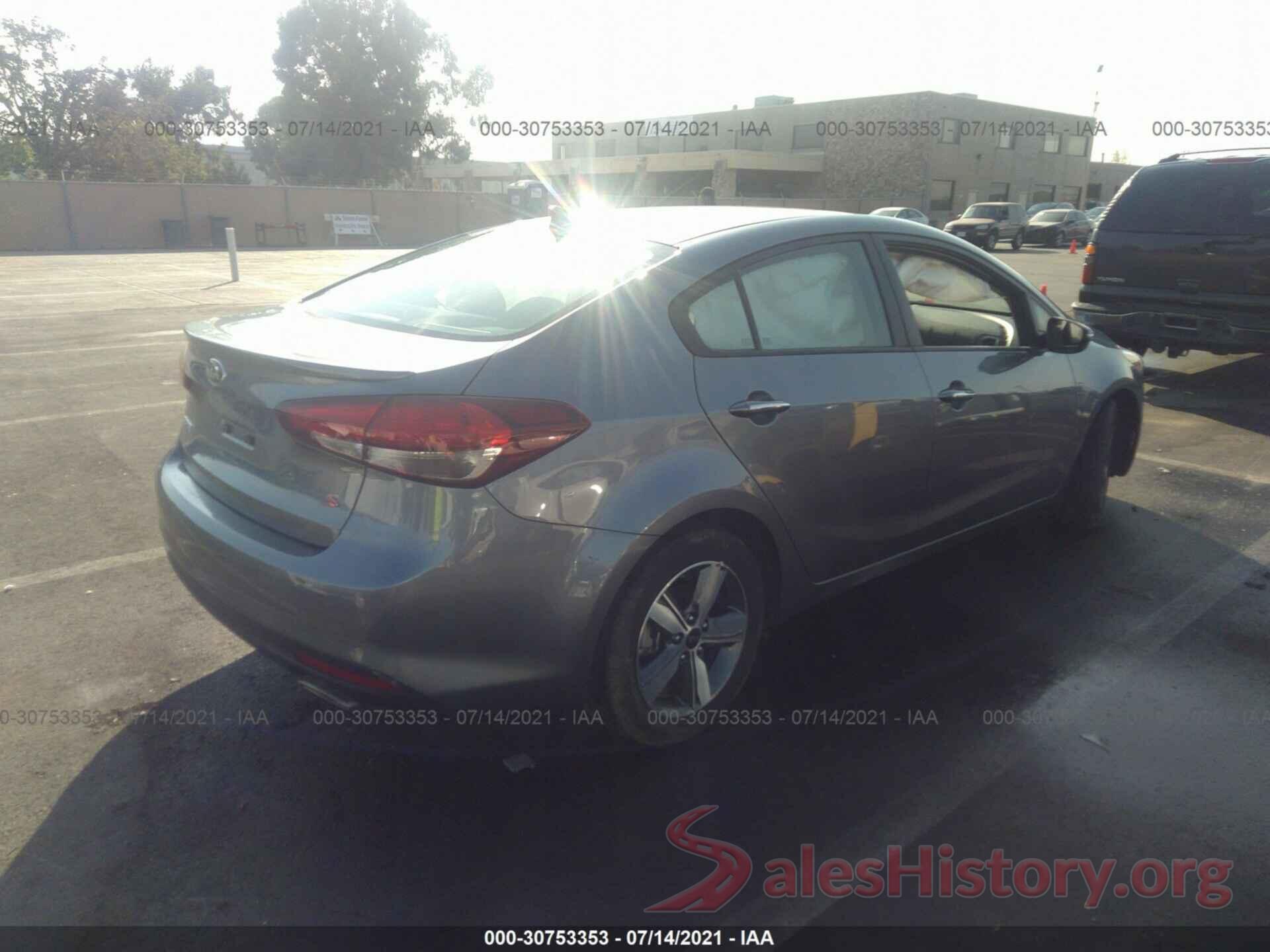 3KPFL4A71JE273011 2018 KIA FORTE