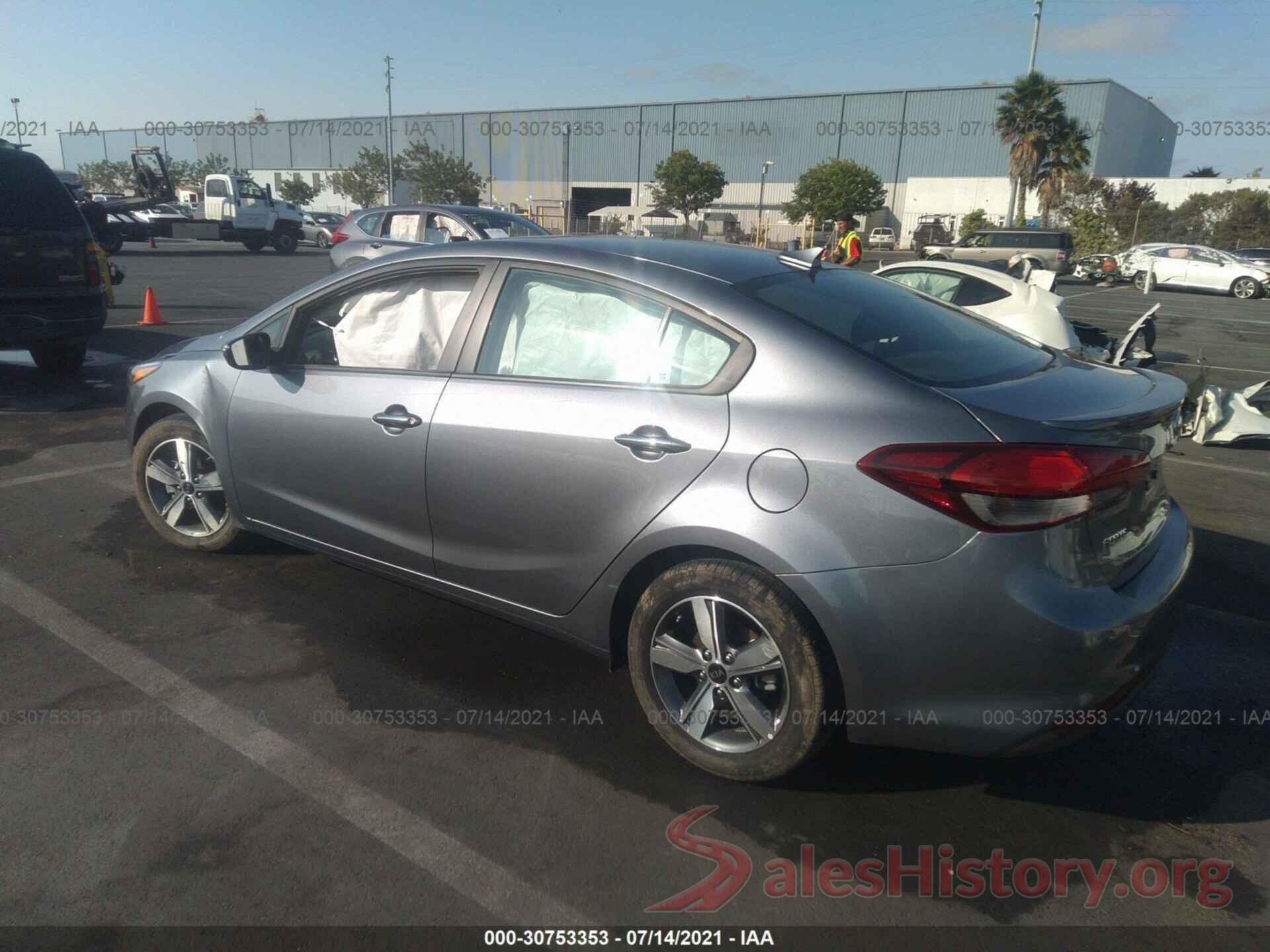 3KPFL4A71JE273011 2018 KIA FORTE