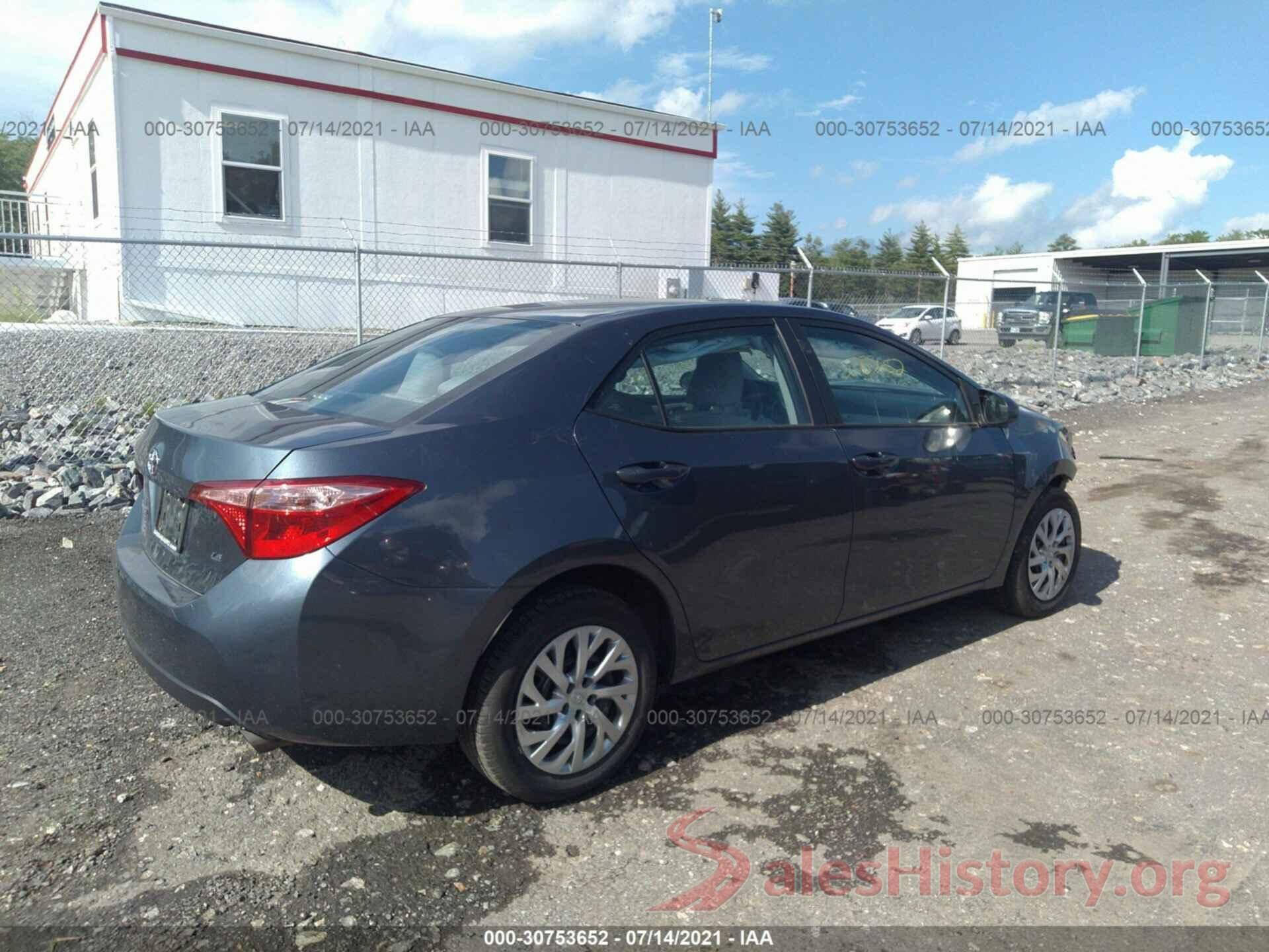 2T1BURHE3JC113501 2018 TOYOTA COROLLA