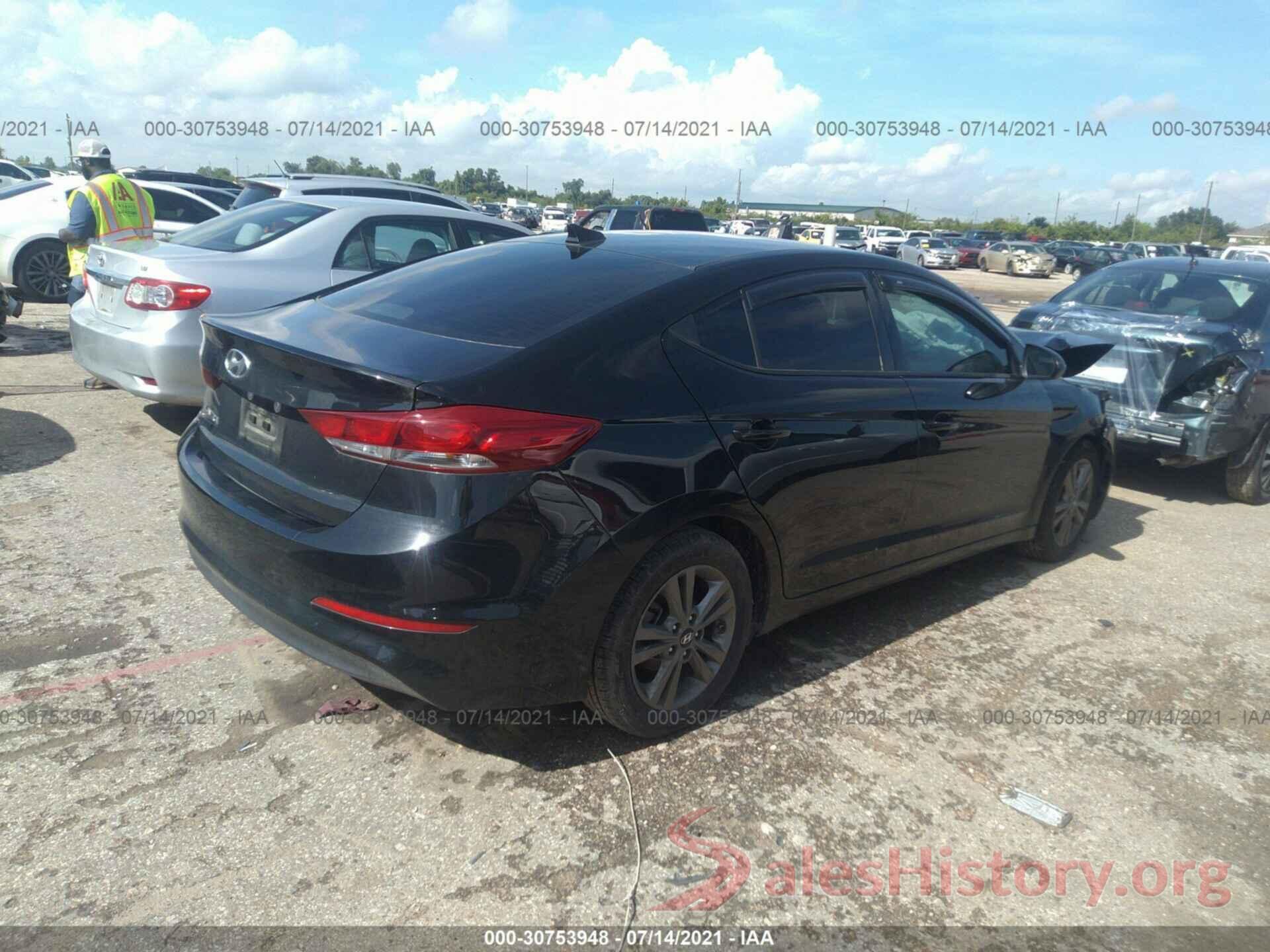 5NPD84LF3JH400852 2018 HYUNDAI ELANTRA