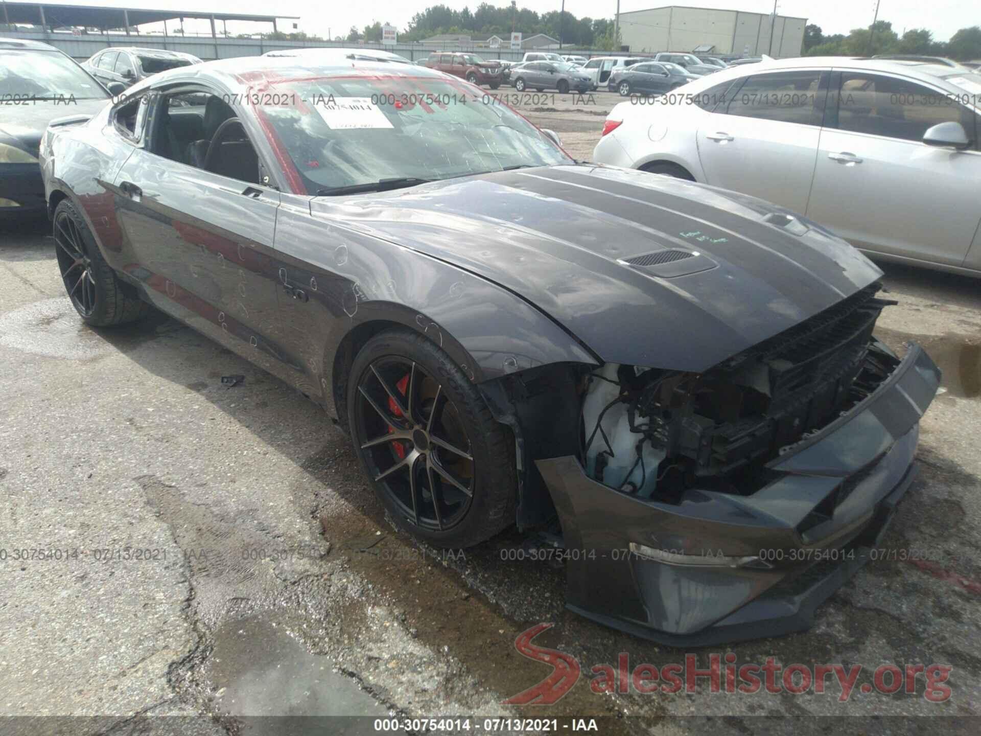 1FA6P8CF9J5175555 2018 FORD MUSTANG