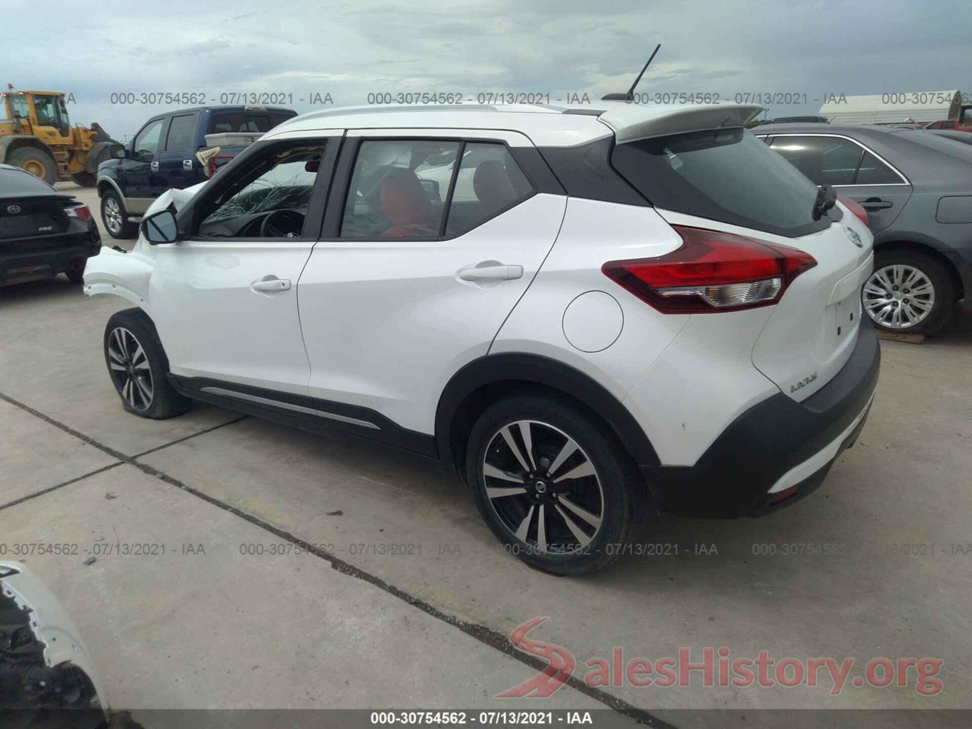 3N1CP5CU6JL527990 2018 NISSAN KICKS