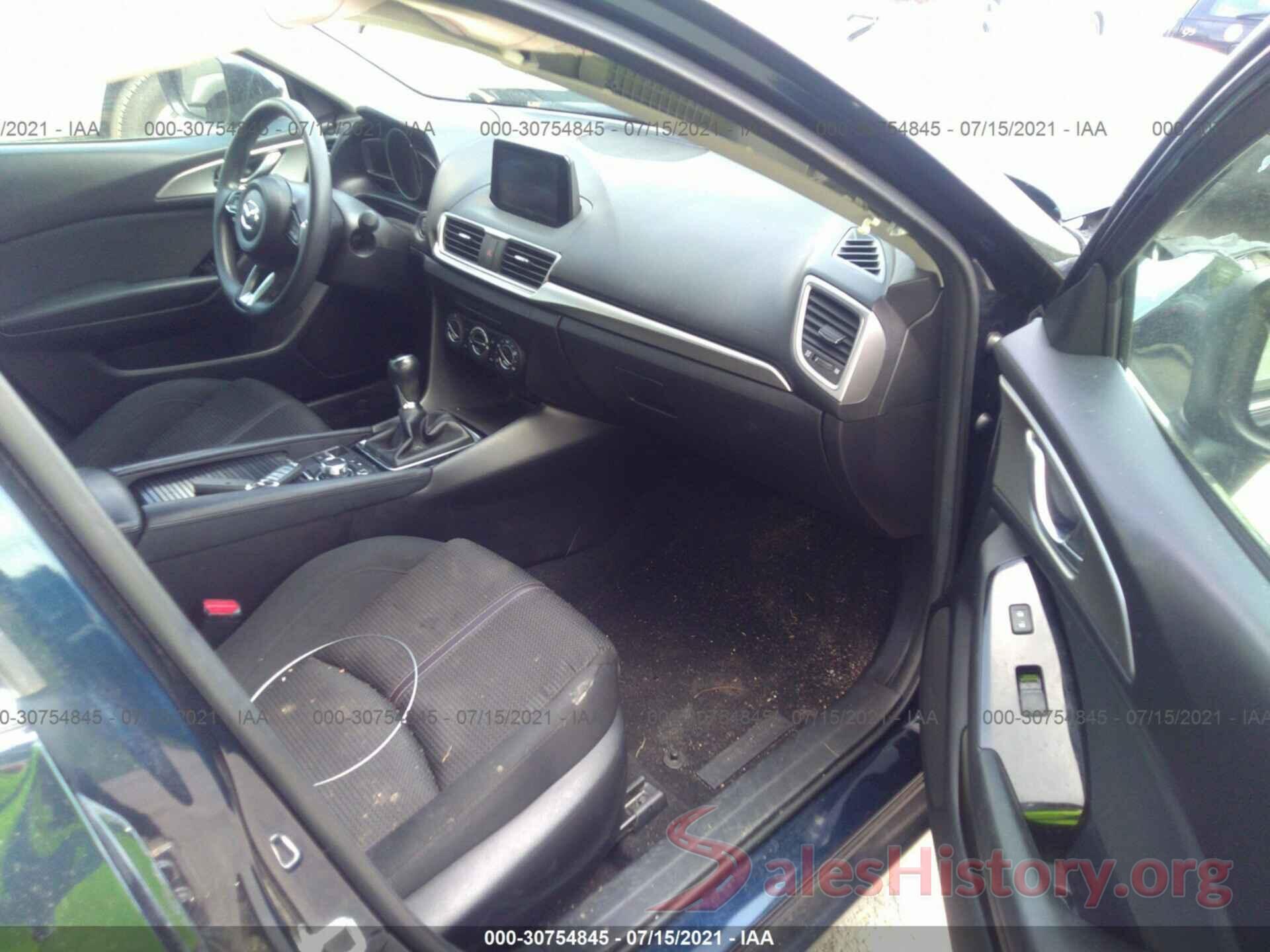 3MZBN1U74HM102964 2017 MAZDA MAZDA3 4-DOOR