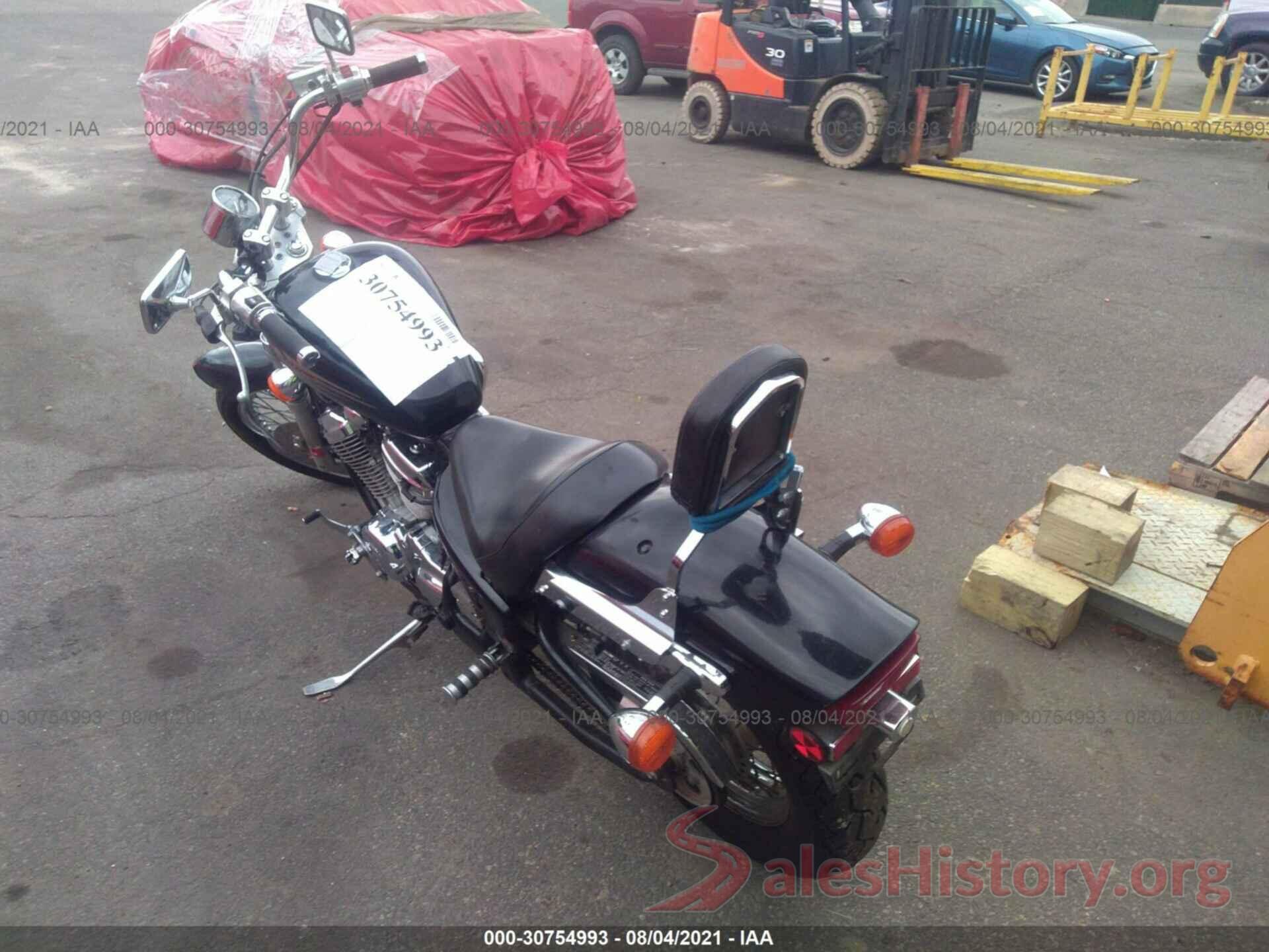 JH2PC21331M212600 2001 Honda VT600