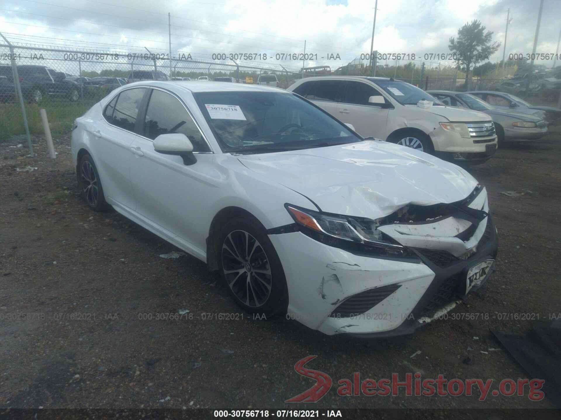 4T1B11HK5KU724288 2019 TOYOTA CAMRY