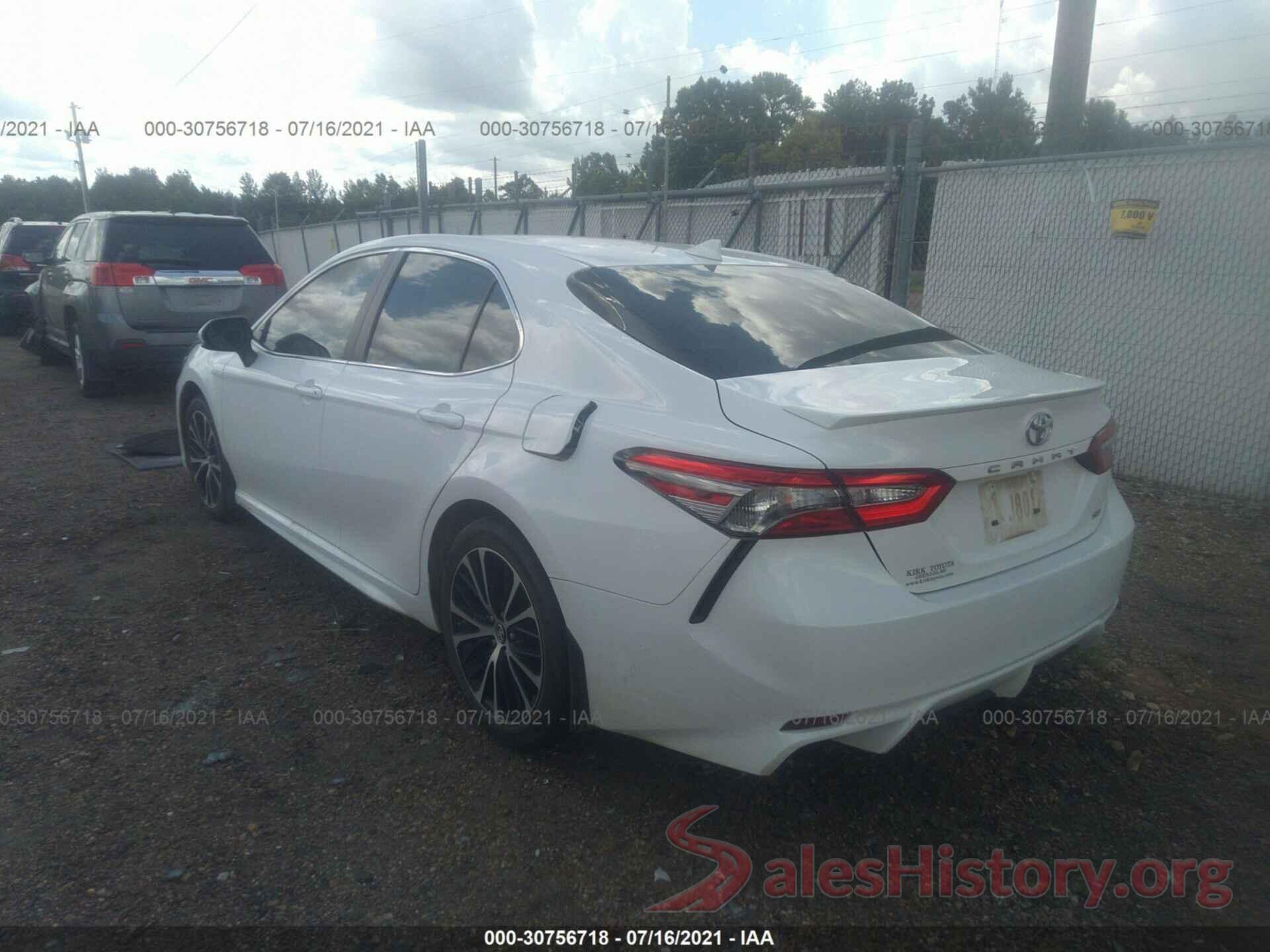 4T1B11HK5KU724288 2019 TOYOTA CAMRY