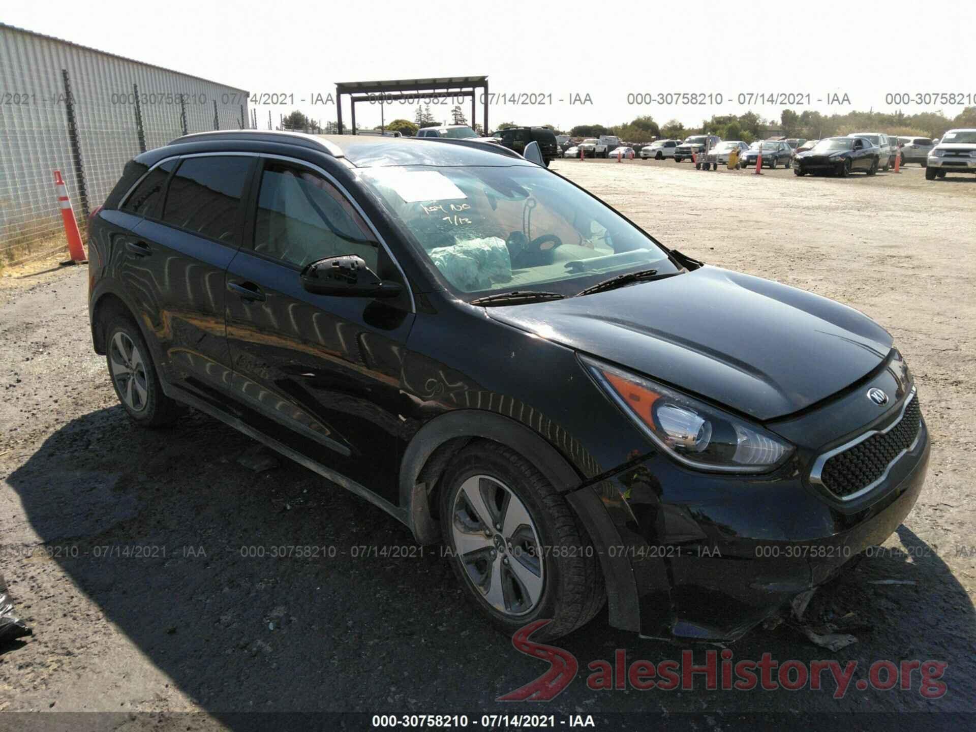 KNDCB3LC1H5083872 2017 KIA NIRO