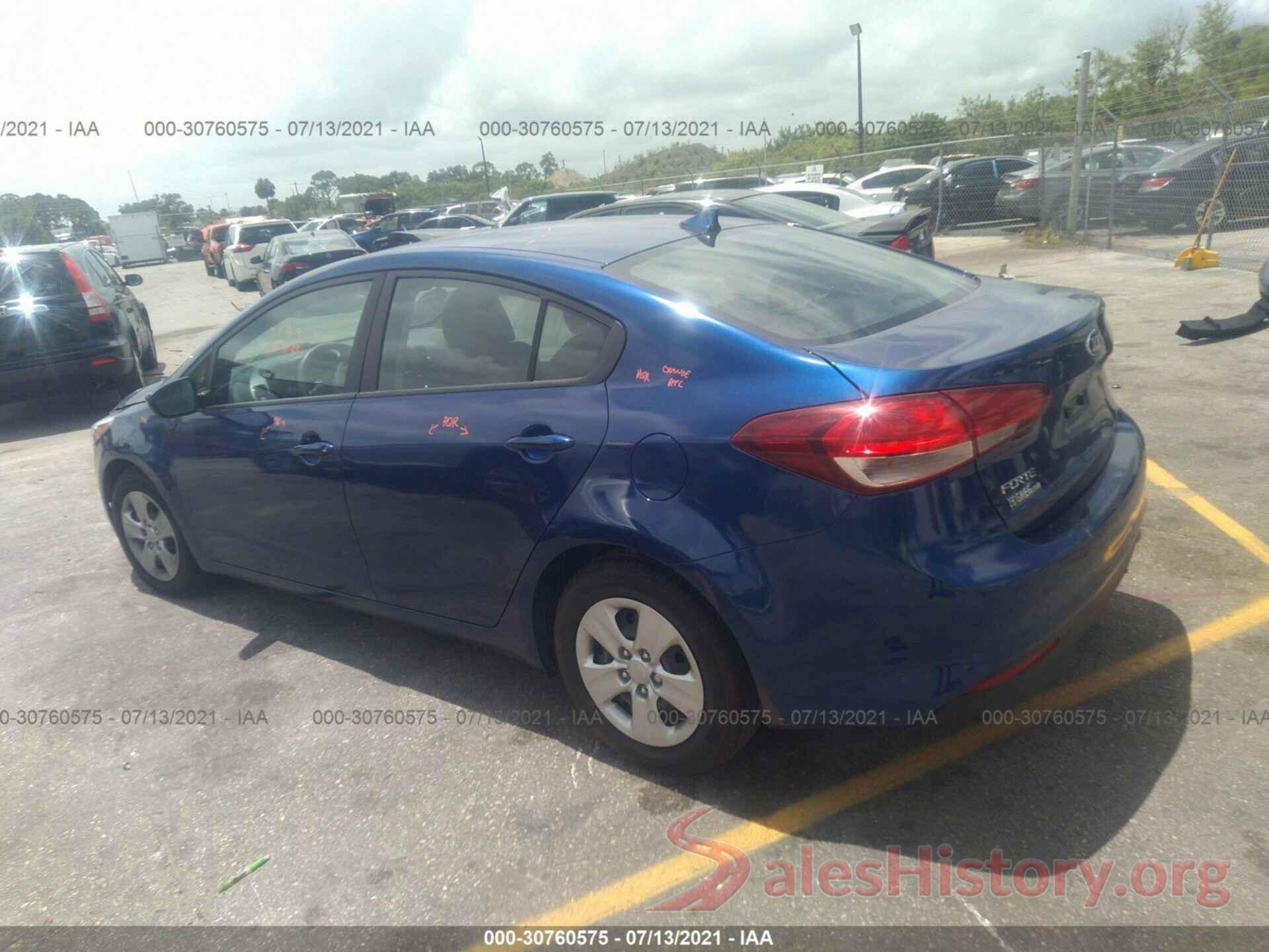 3KPFK4A77JE253672 2018 KIA FORTE