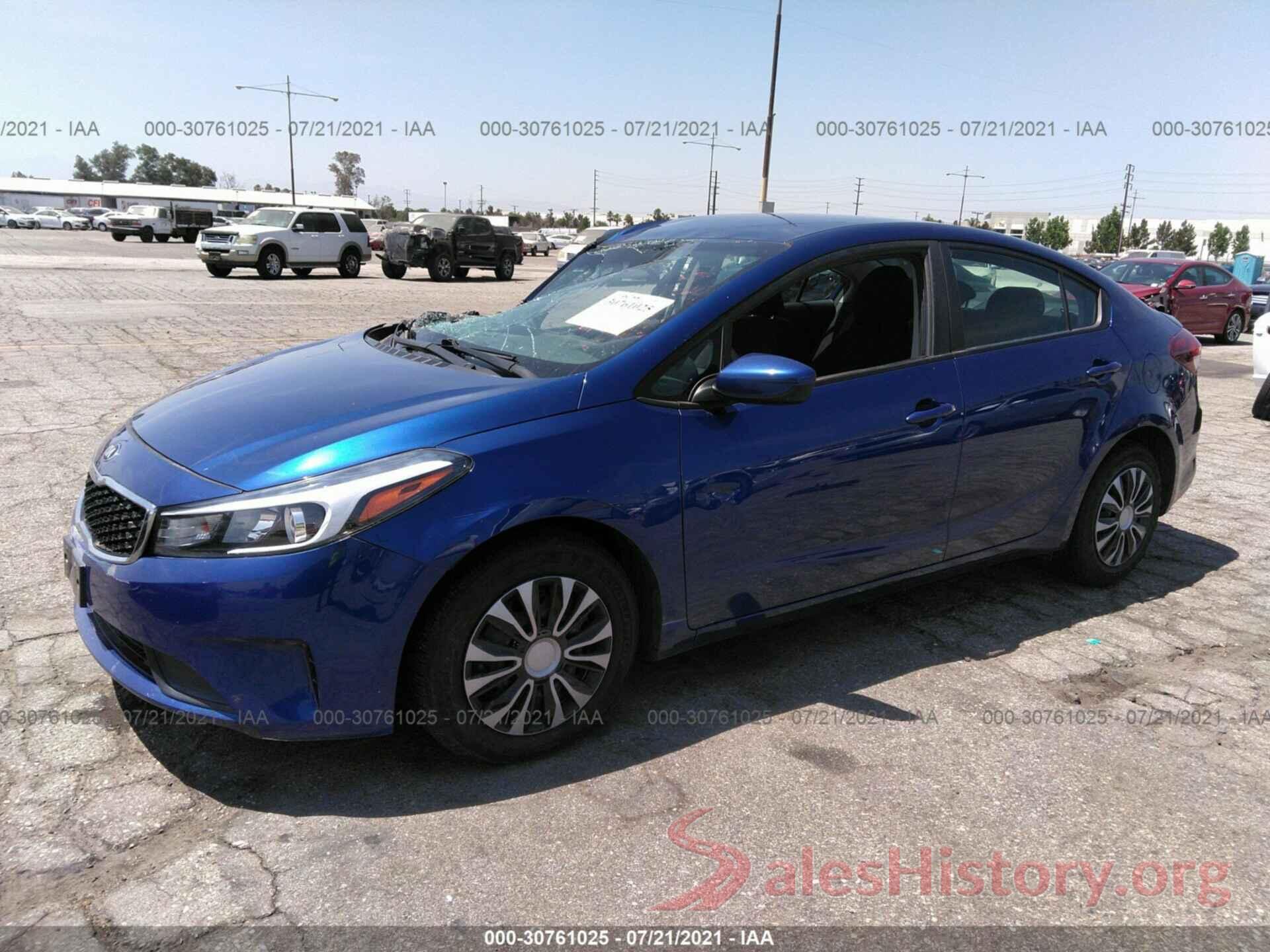 3KPFK4A77JE271606 2018 KIA FORTE