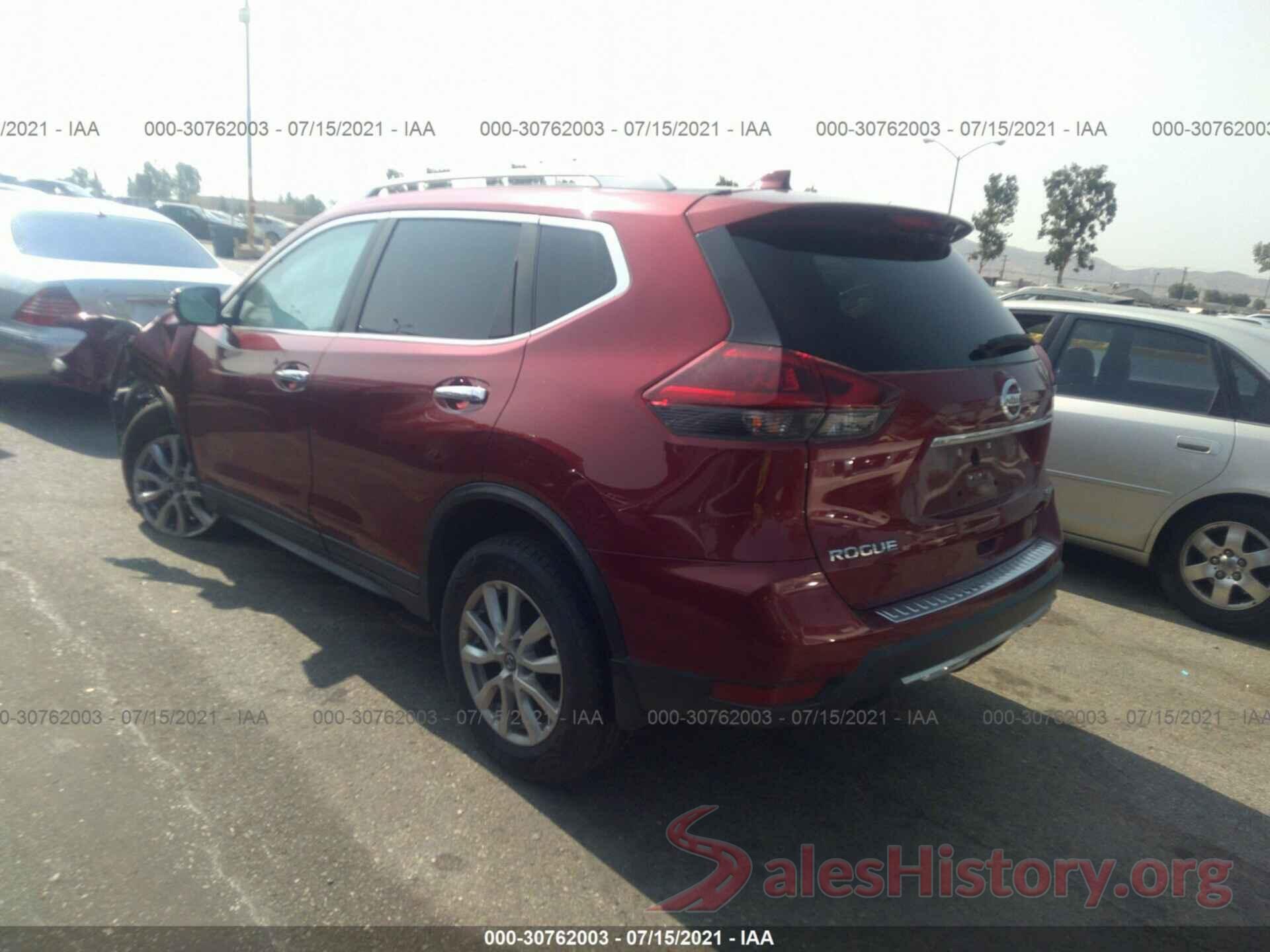 5N1AT2MV3JC808822 2018 NISSAN ROGUE