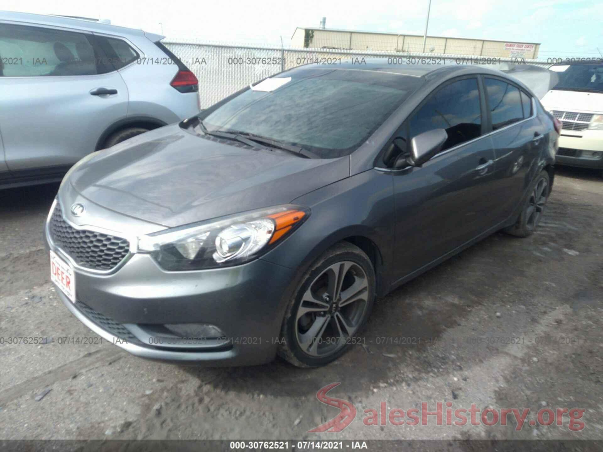 KNAFX4A88G5527697 2016 KIA FORTE