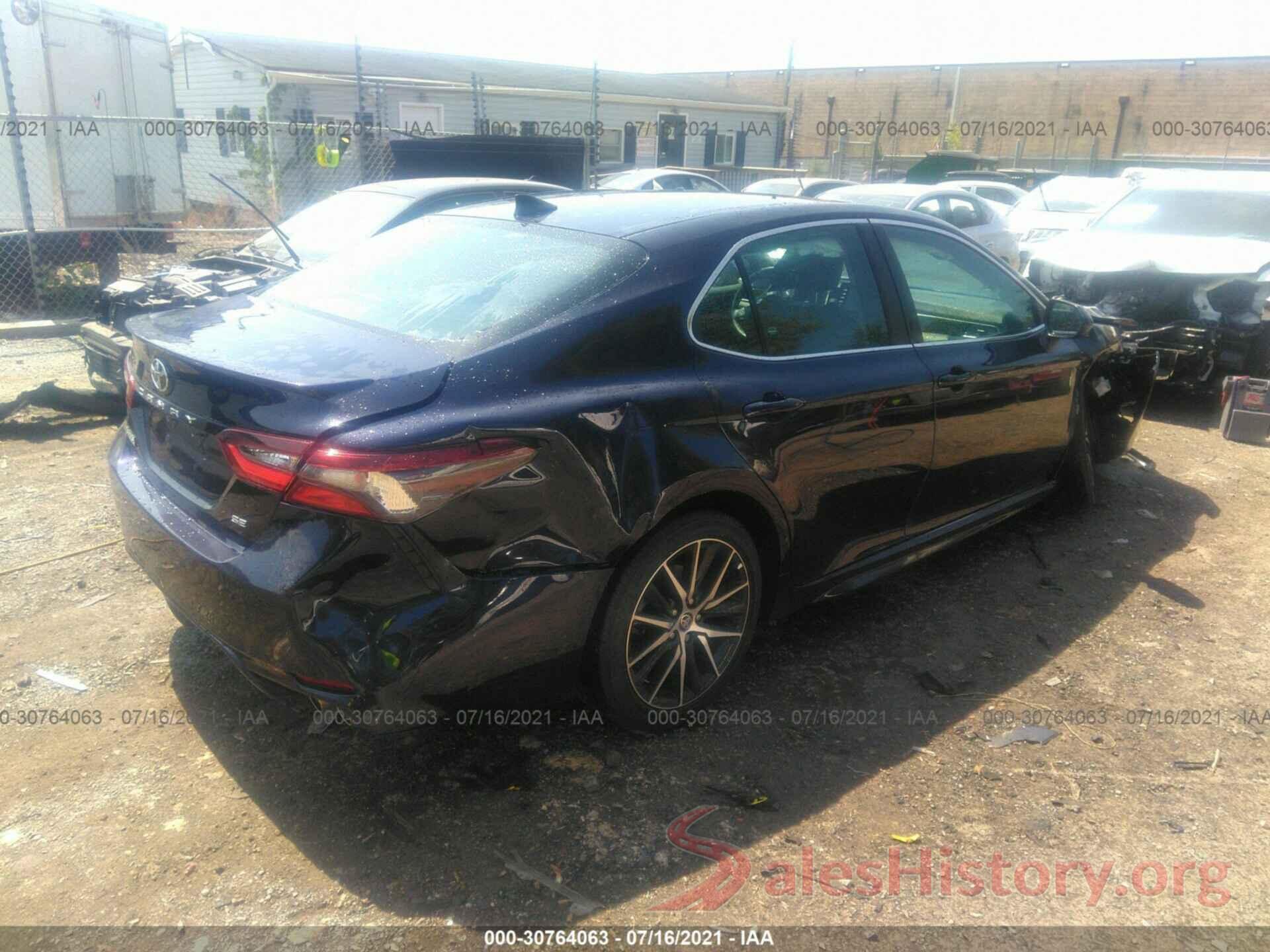 4T1G11AK0MU526513 2021 TOYOTA CAMRY