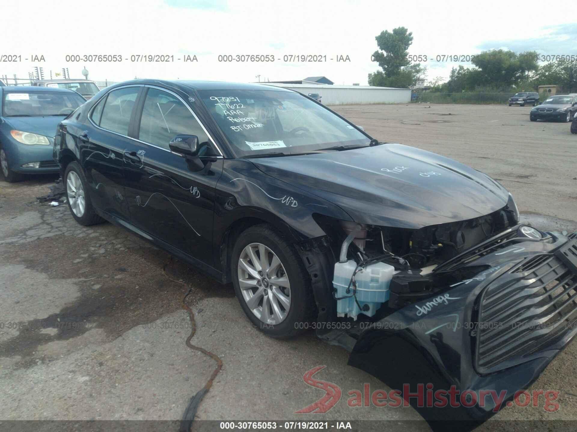 4T1B11HK6JU540489 2018 TOYOTA CAMRY