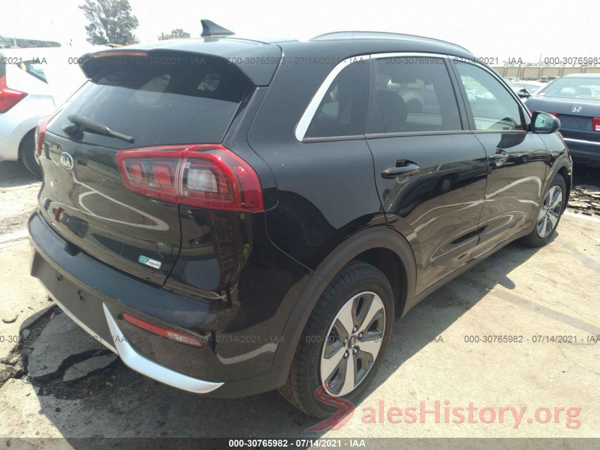 KNDCB3LC1K5301042 2019 KIA NIRO