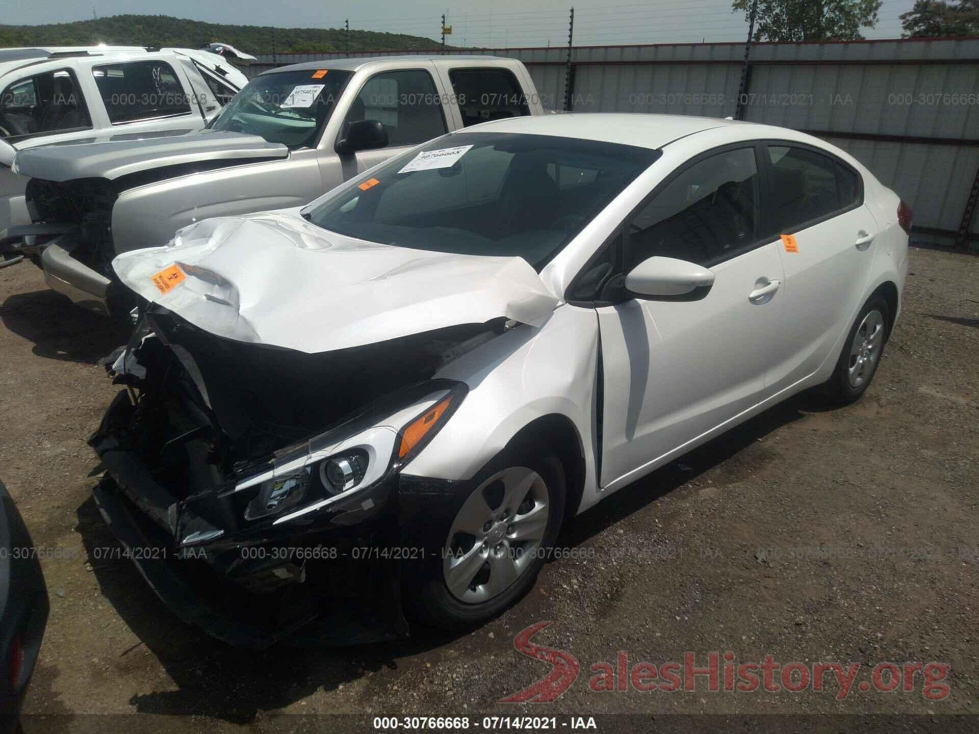 3KPFL4A71JE245029 2018 KIA FORTE