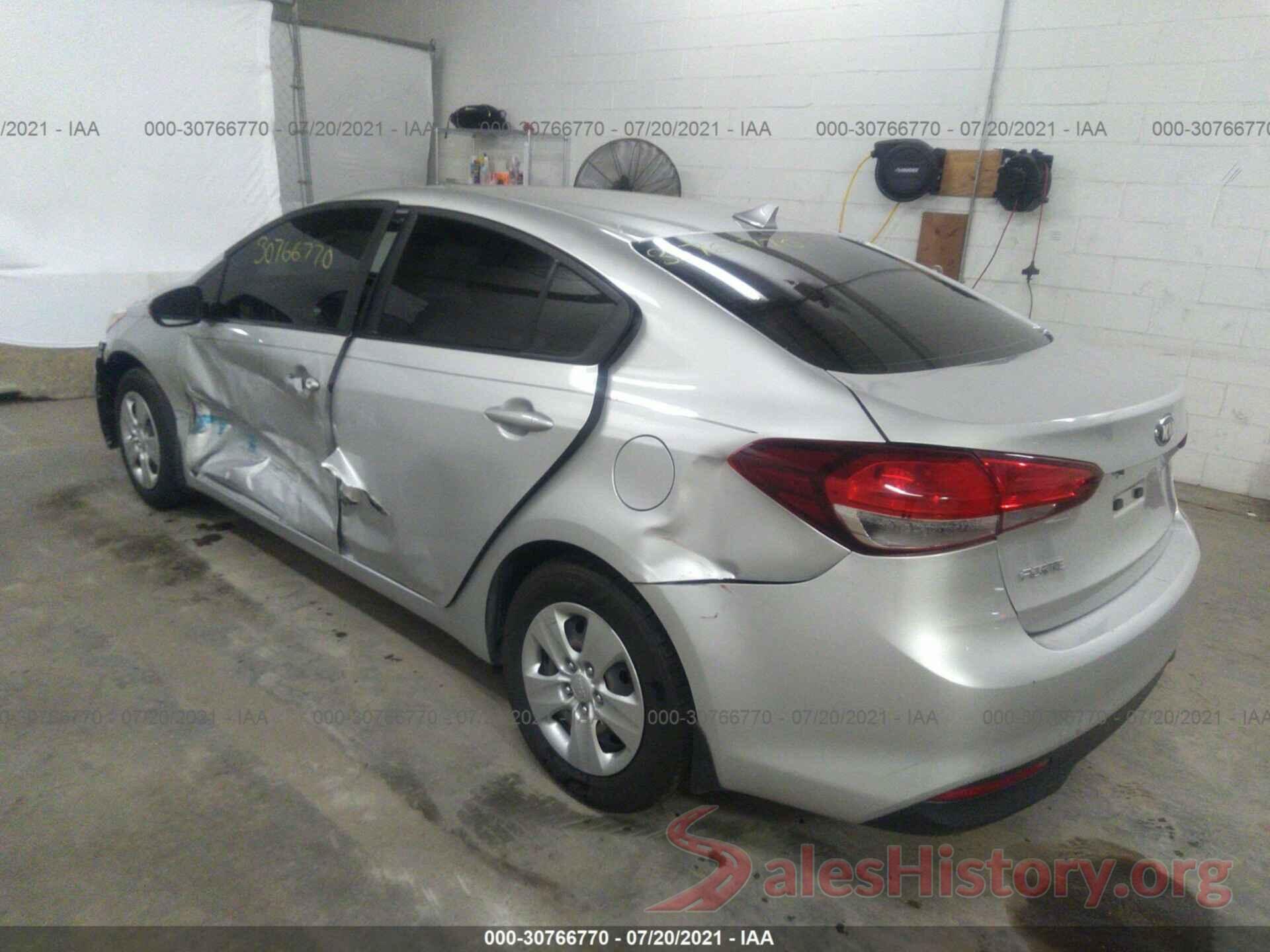 3KPFK4A74JE254276 2018 KIA FORTE