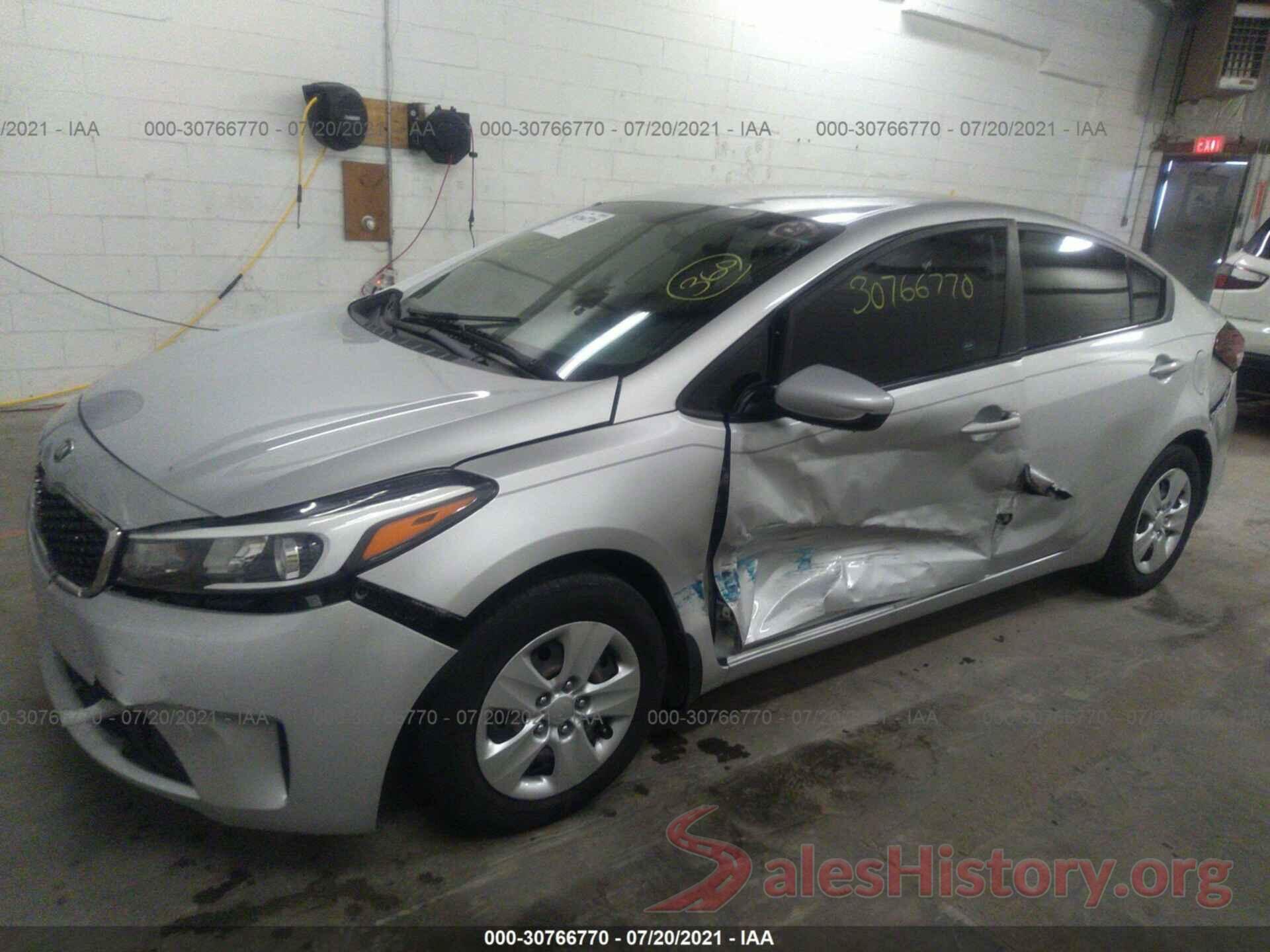 3KPFK4A74JE254276 2018 KIA FORTE