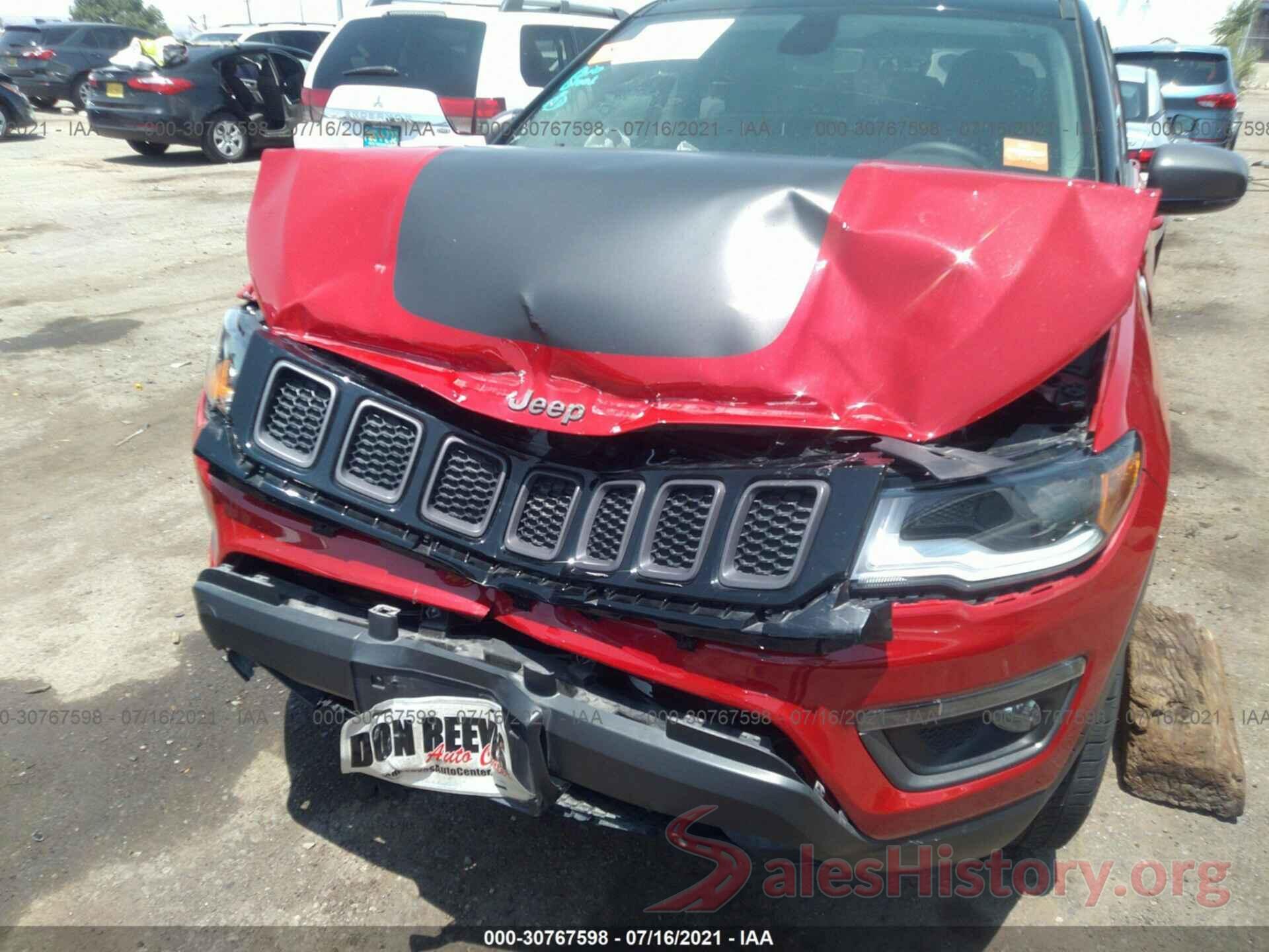 3C4NJDDB7KT592931 2019 JEEP COMPASS