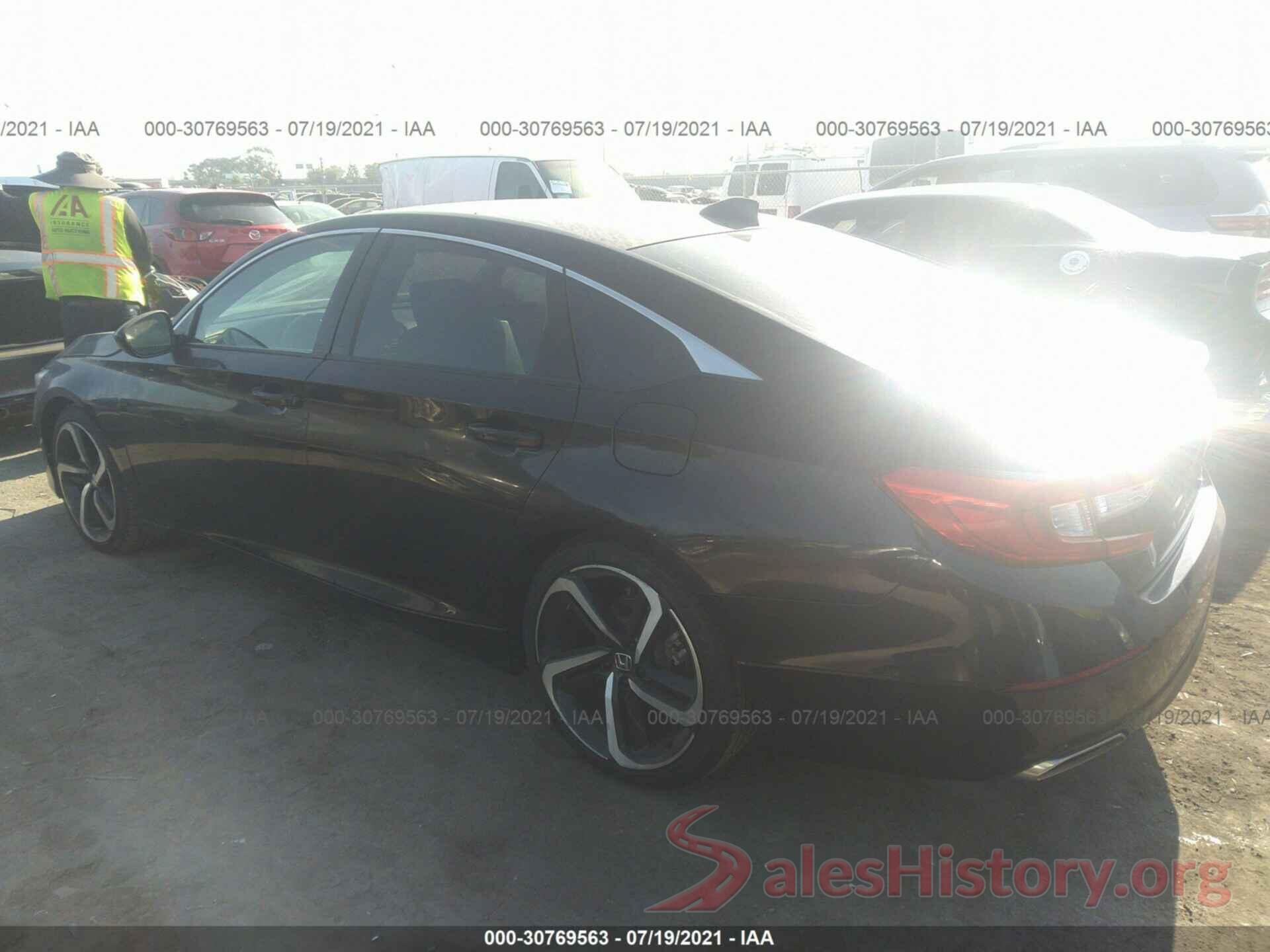 1HGCV2F35JA041474 2018 HONDA ACCORD SEDAN