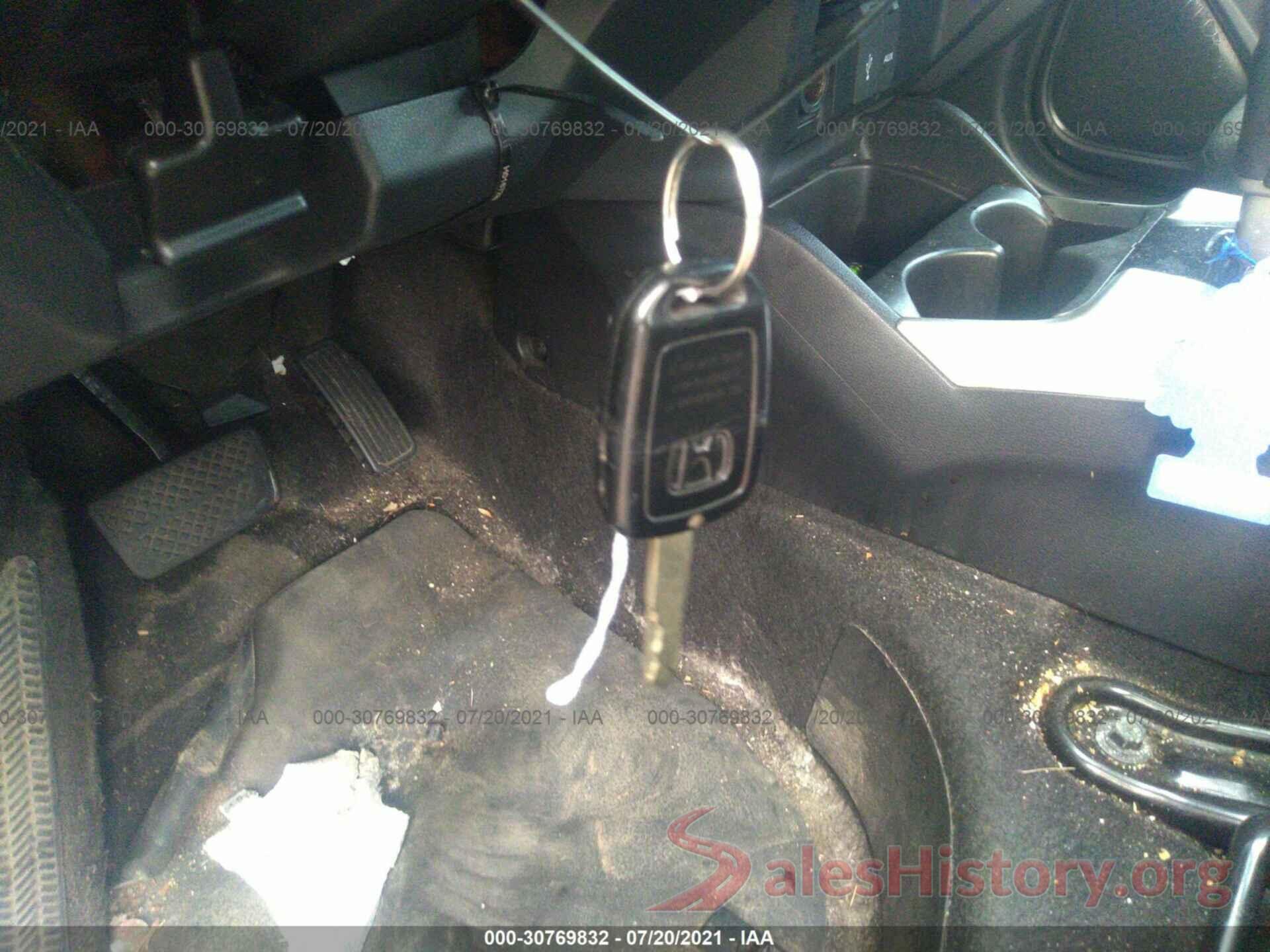 3HGGK5H51HM708614 2017 HONDA FIT