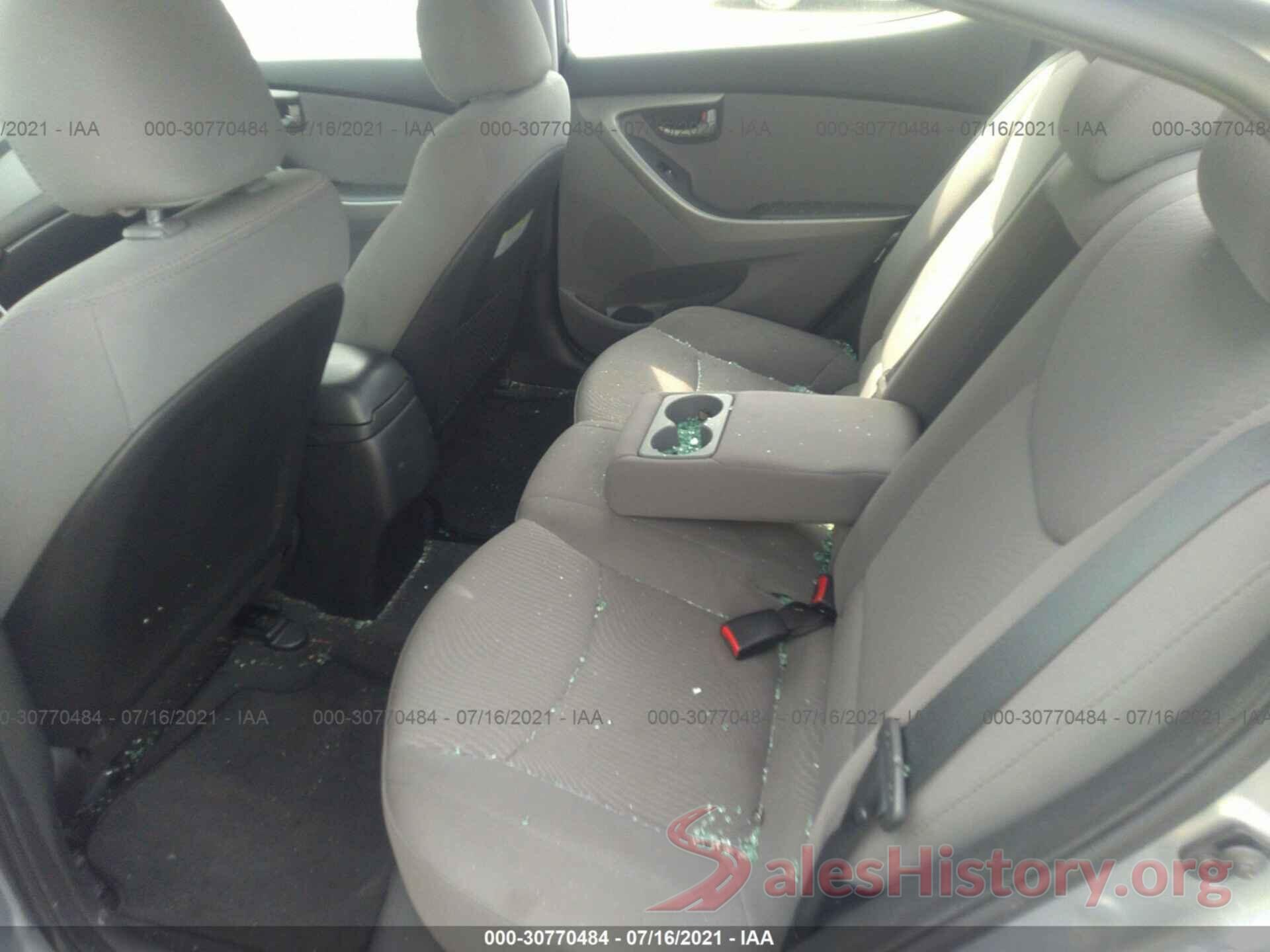 5NPDH4AE3GH797806 2016 HYUNDAI ELANTRA