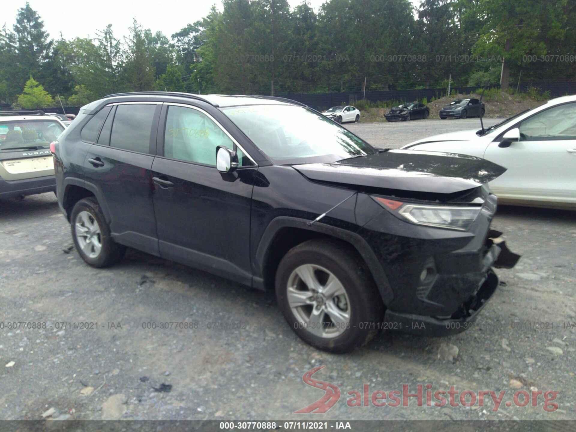 2T3P1RFVXMW212425 2021 TOYOTA RAV4